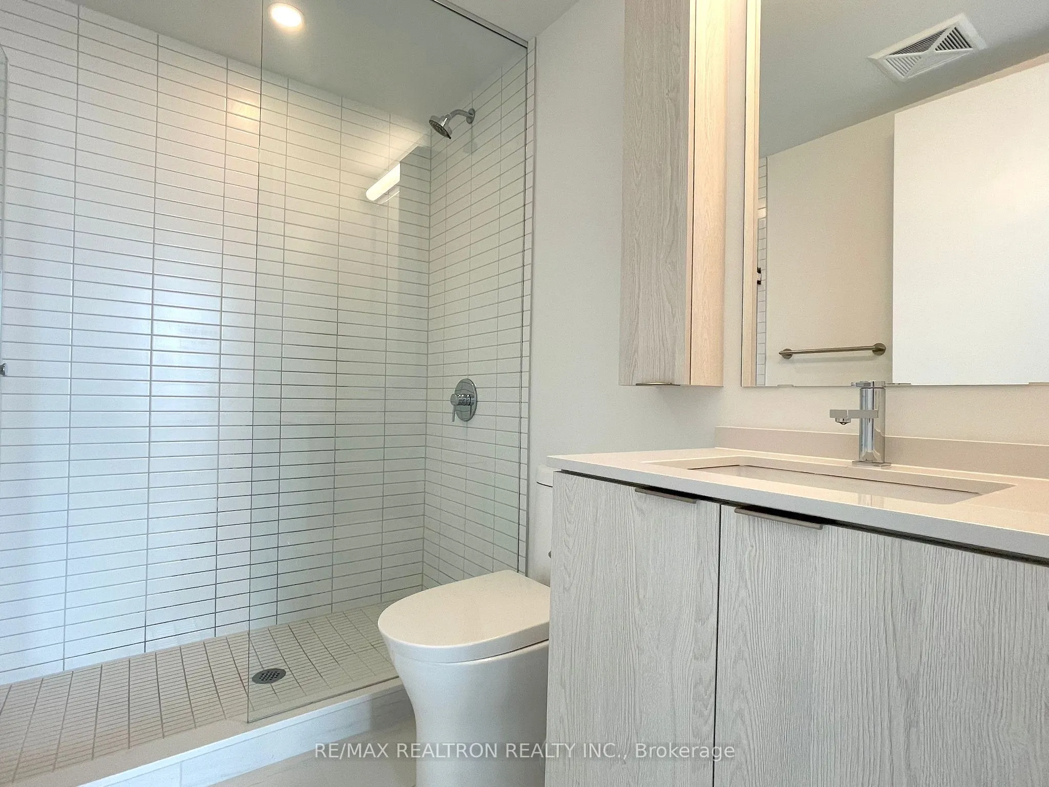 3009 Novar Road, #1402