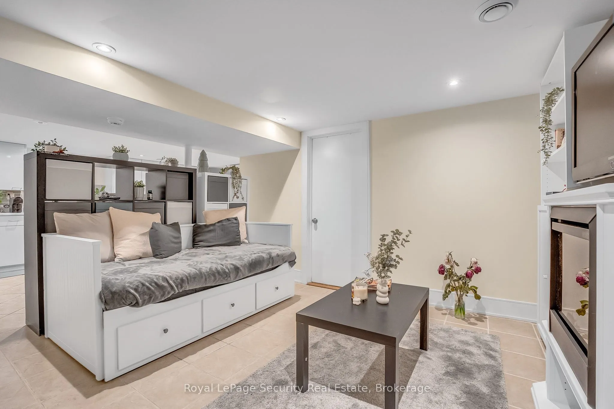 7 Avalon Avenue