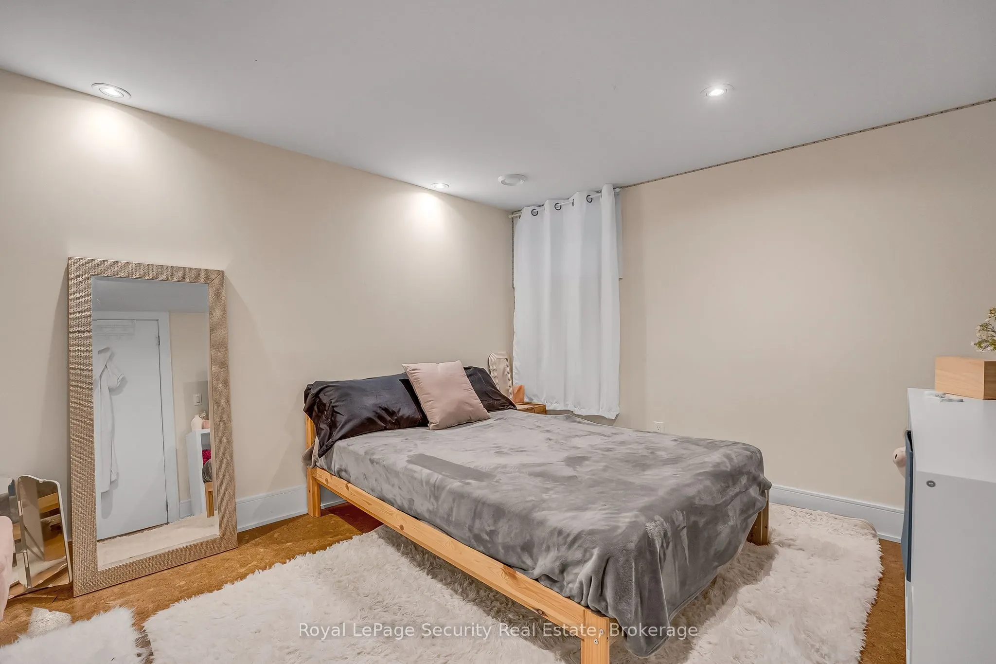 7 Avalon Avenue