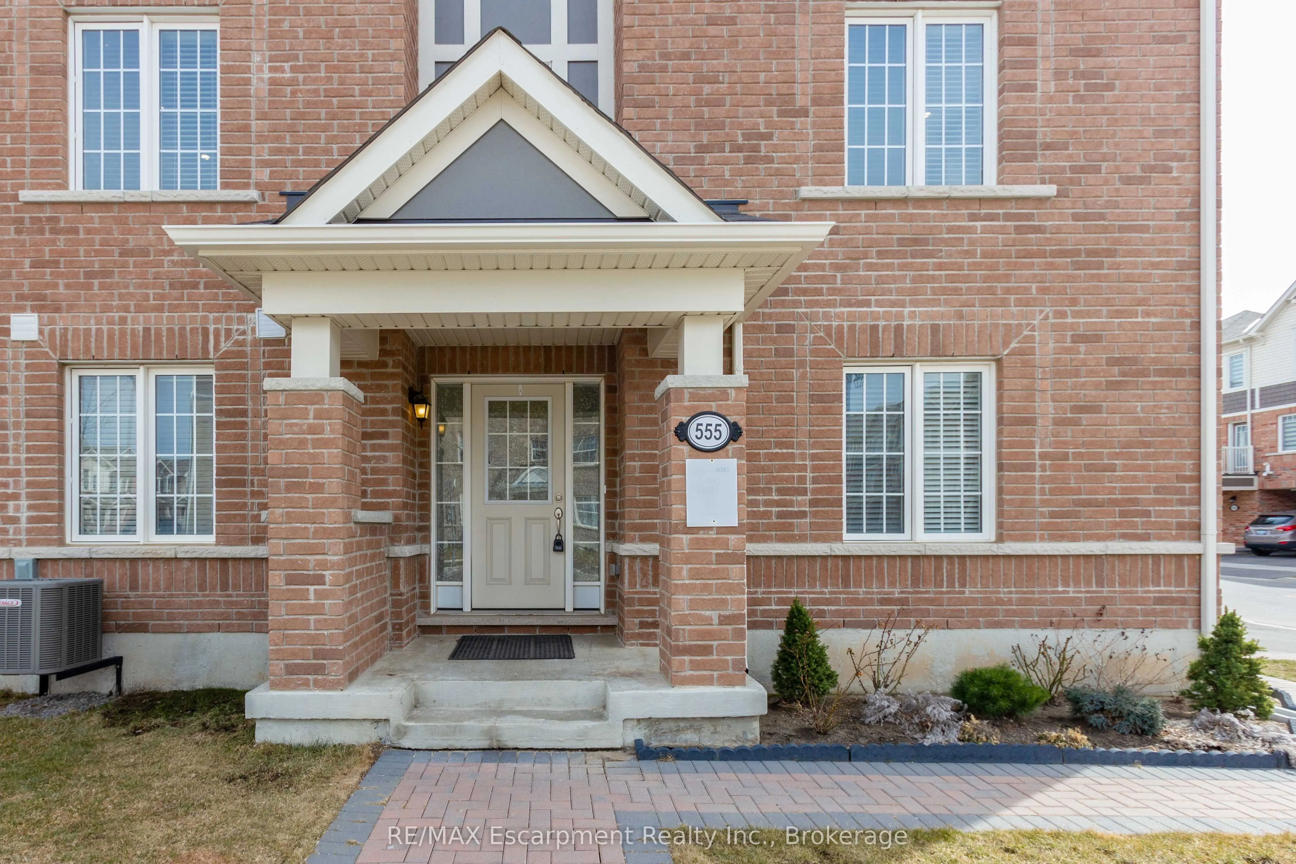 555 Allport Gate