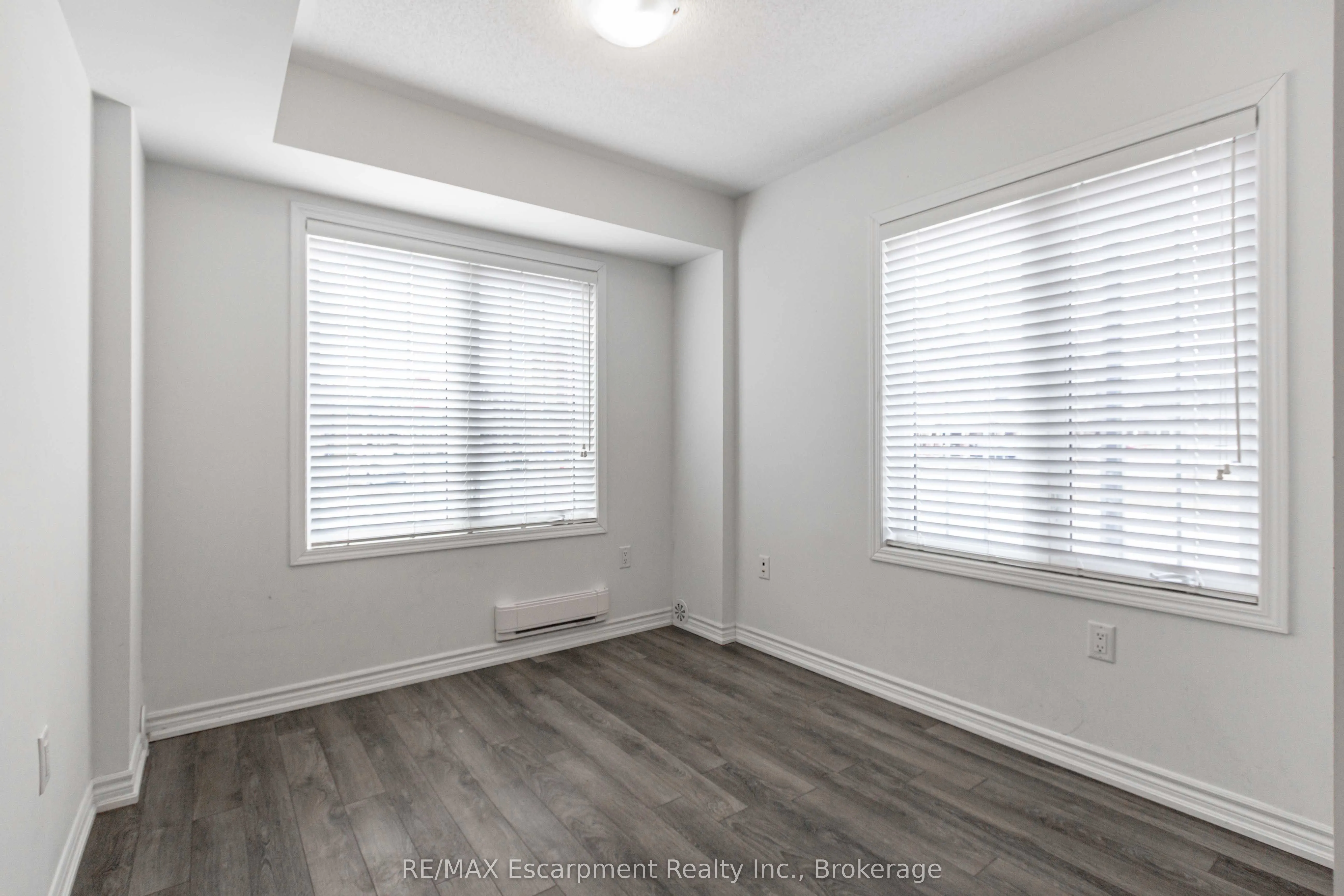 555 Allport Gate