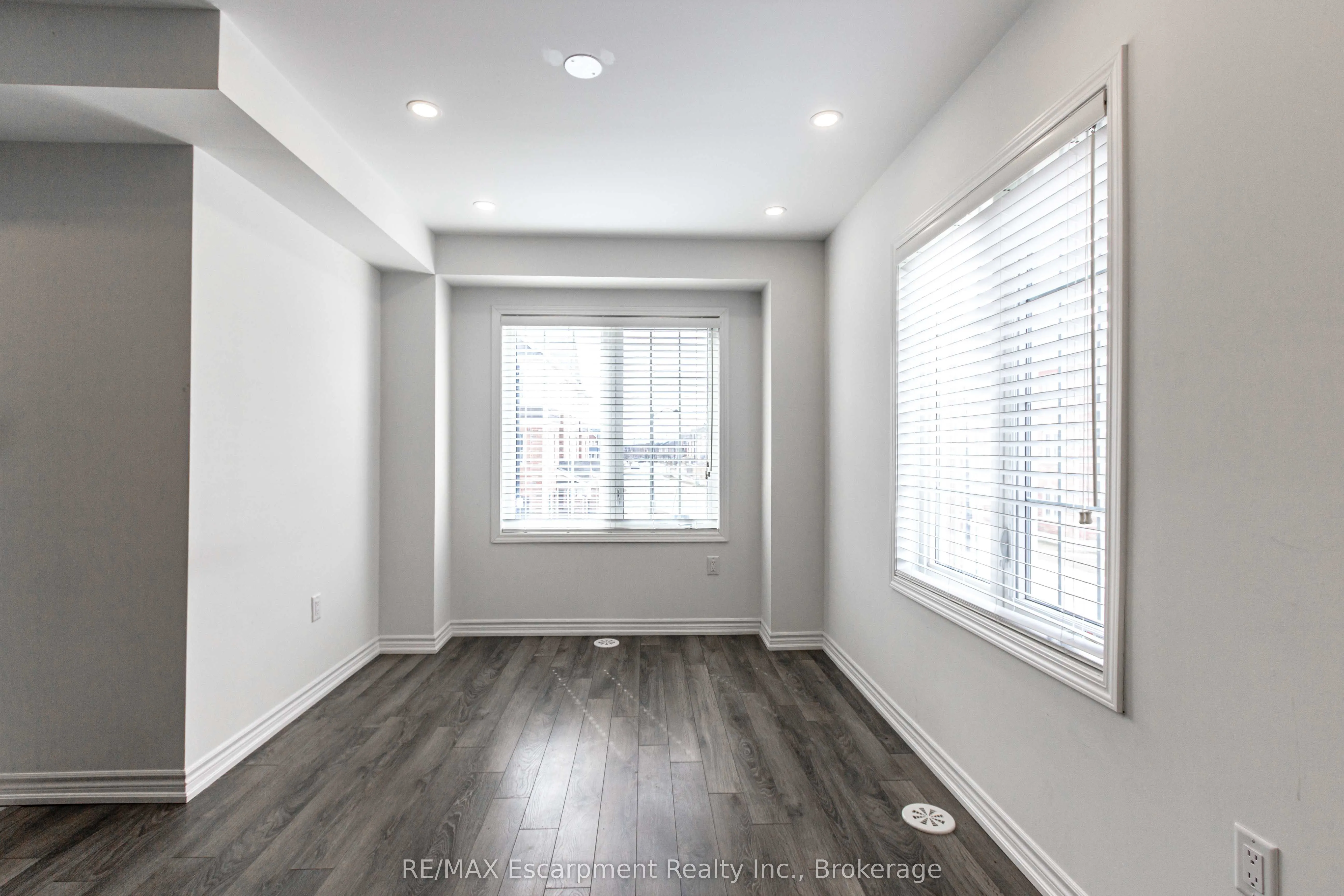 555 Allport Gate