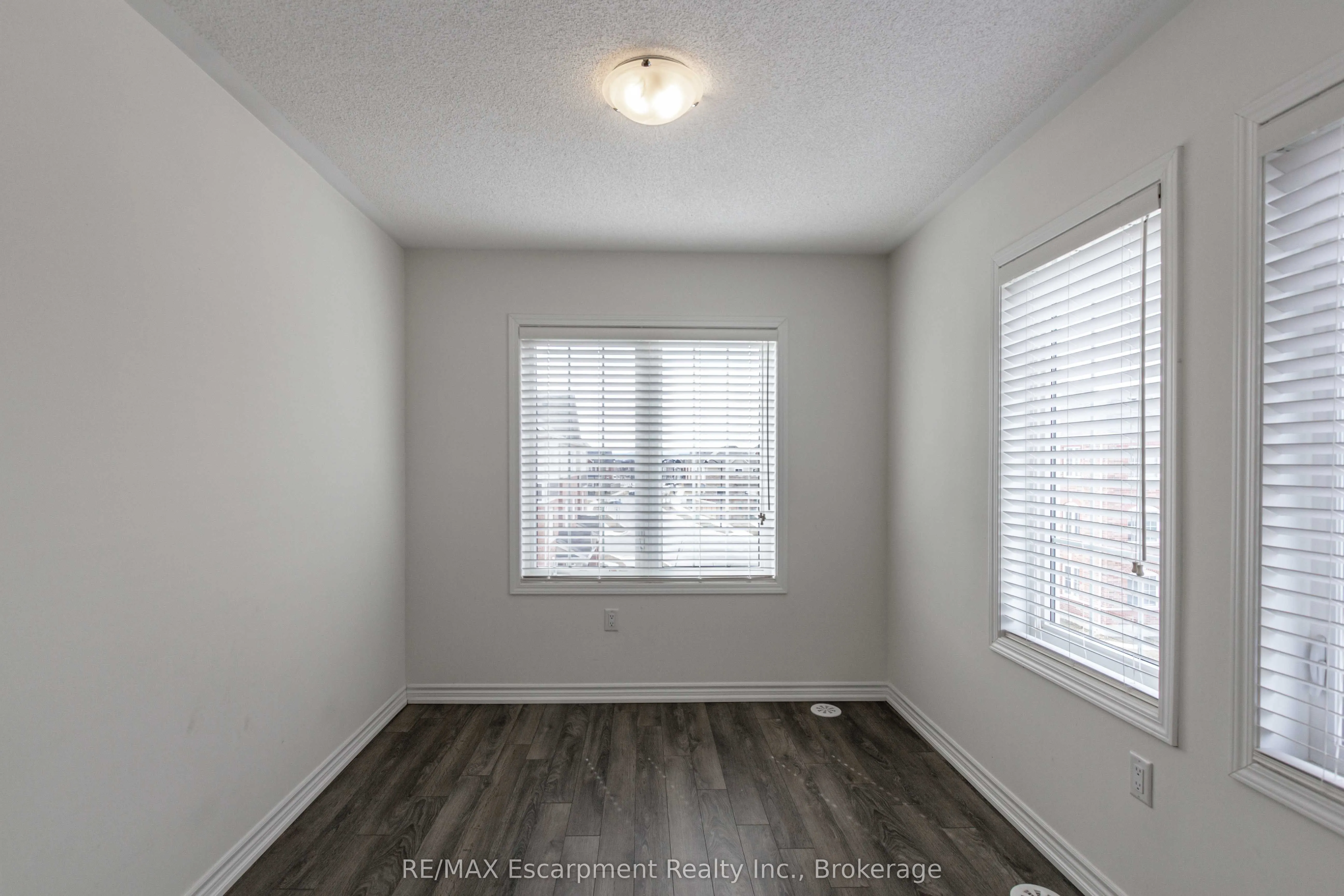 555 Allport Gate