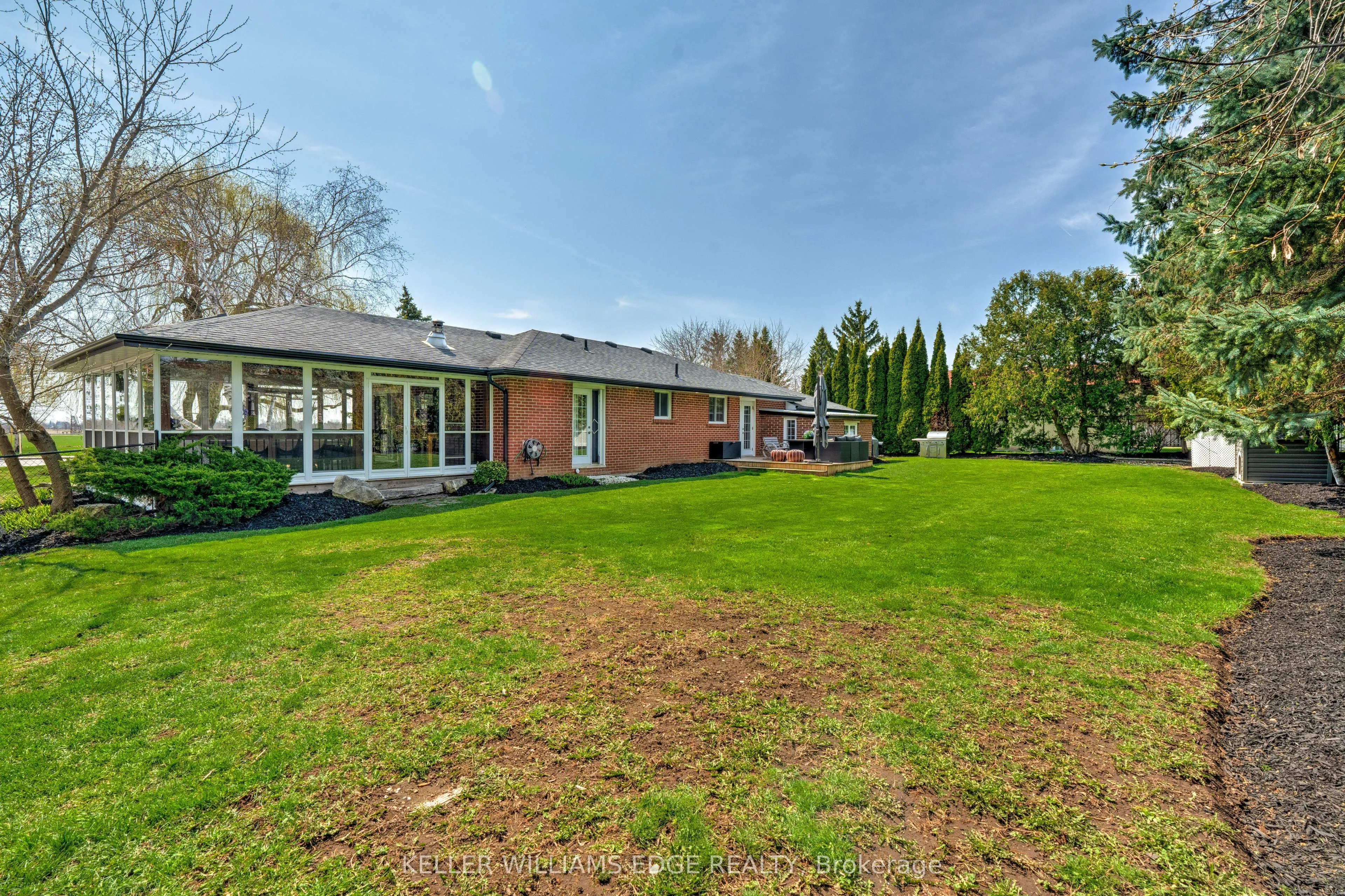 13175 15 Side Road