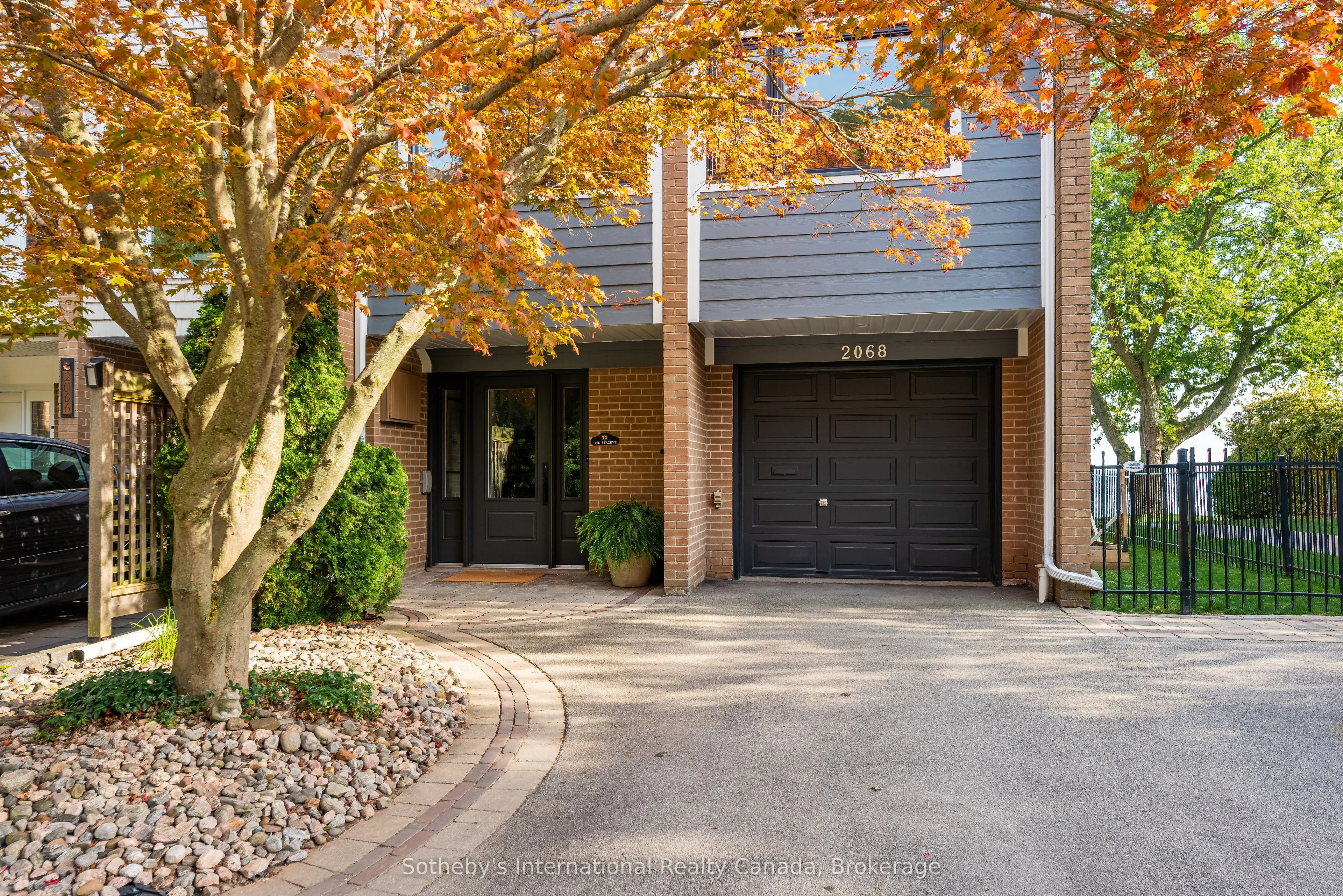 2068 Water's Edge Drive