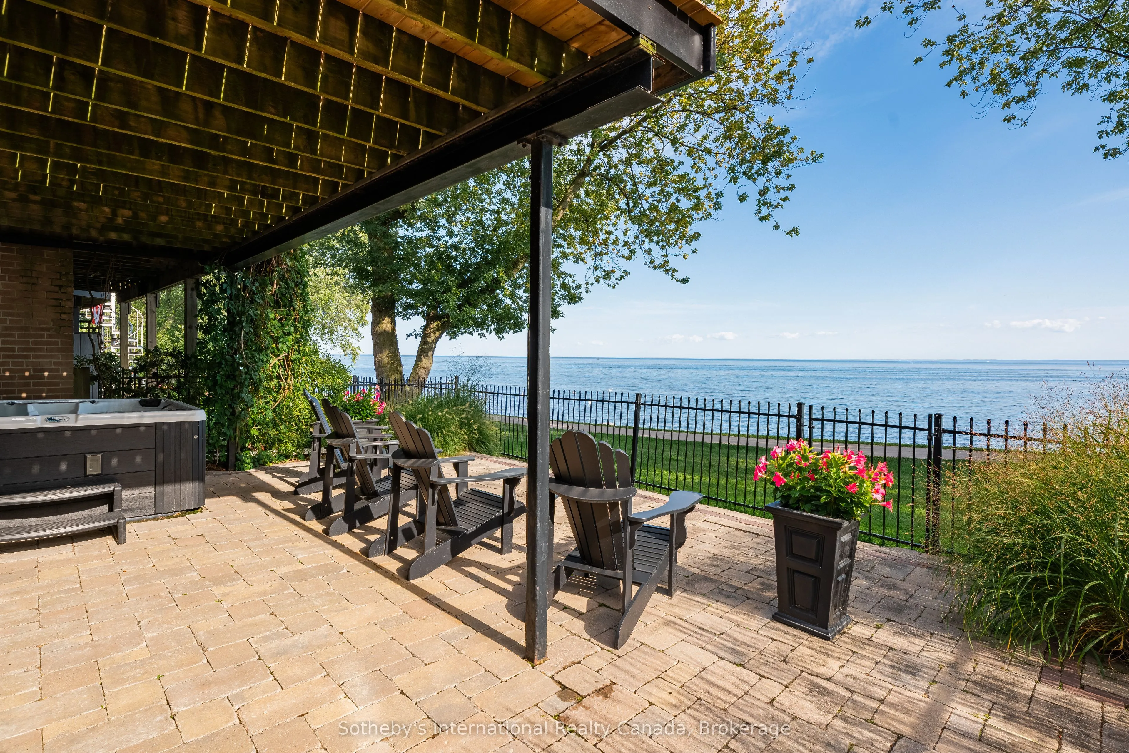 2068 Water's Edge Drive