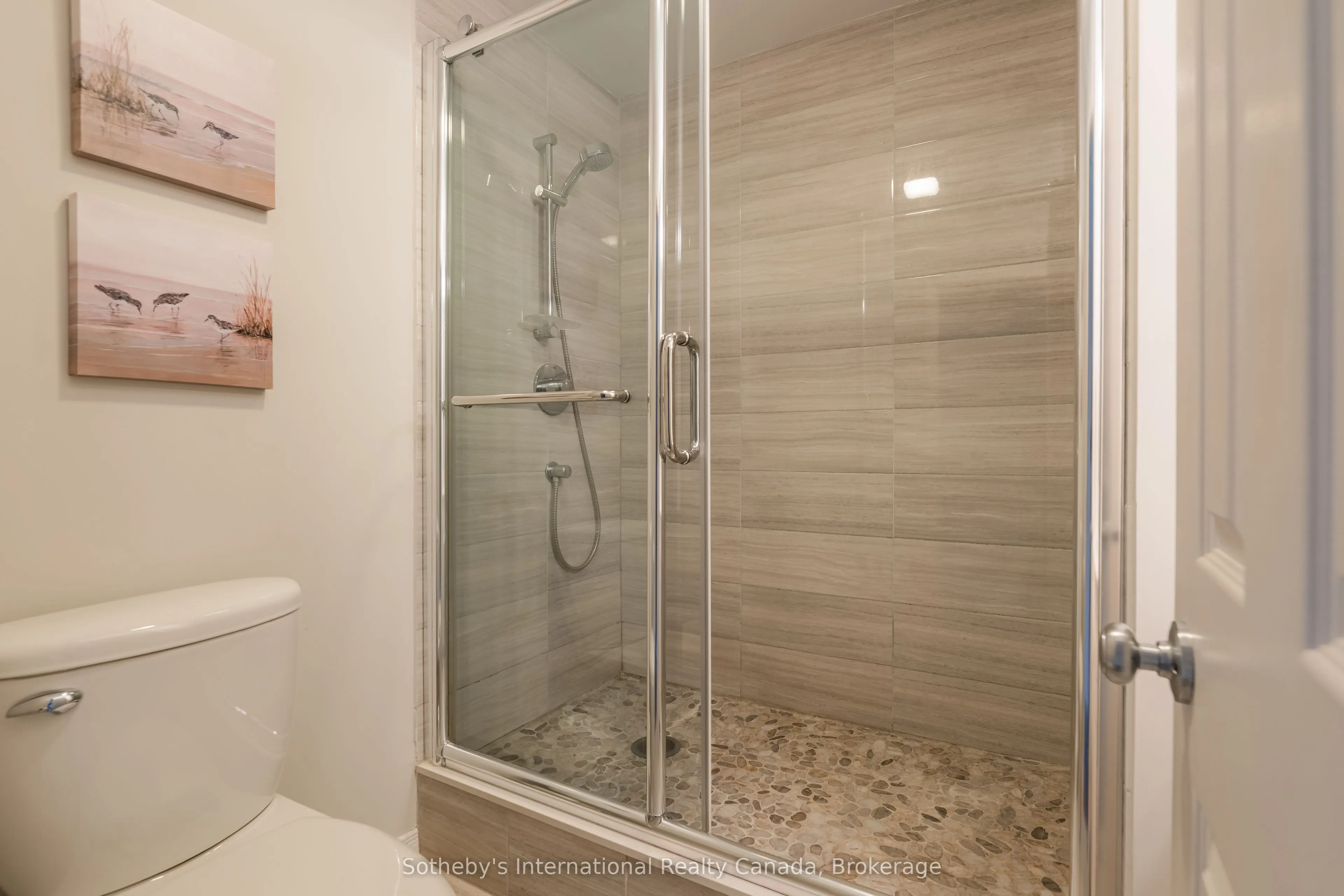2068 Water's Edge Drive