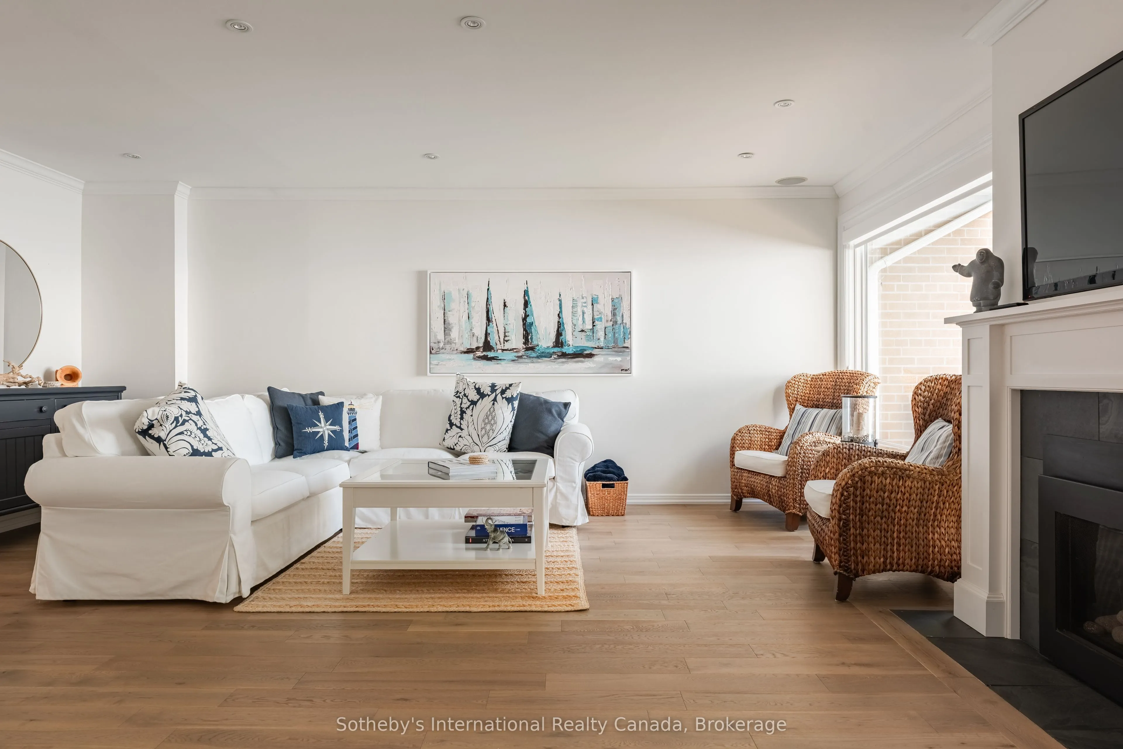 2068 Water's Edge Drive