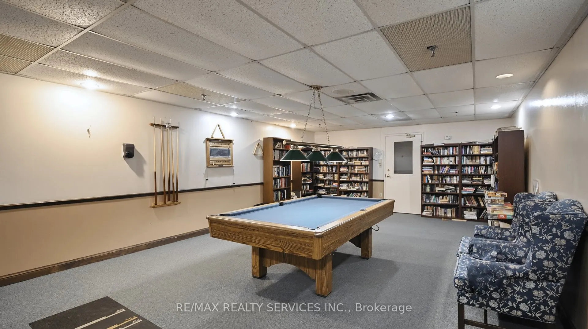 330 Mill Street S, #902