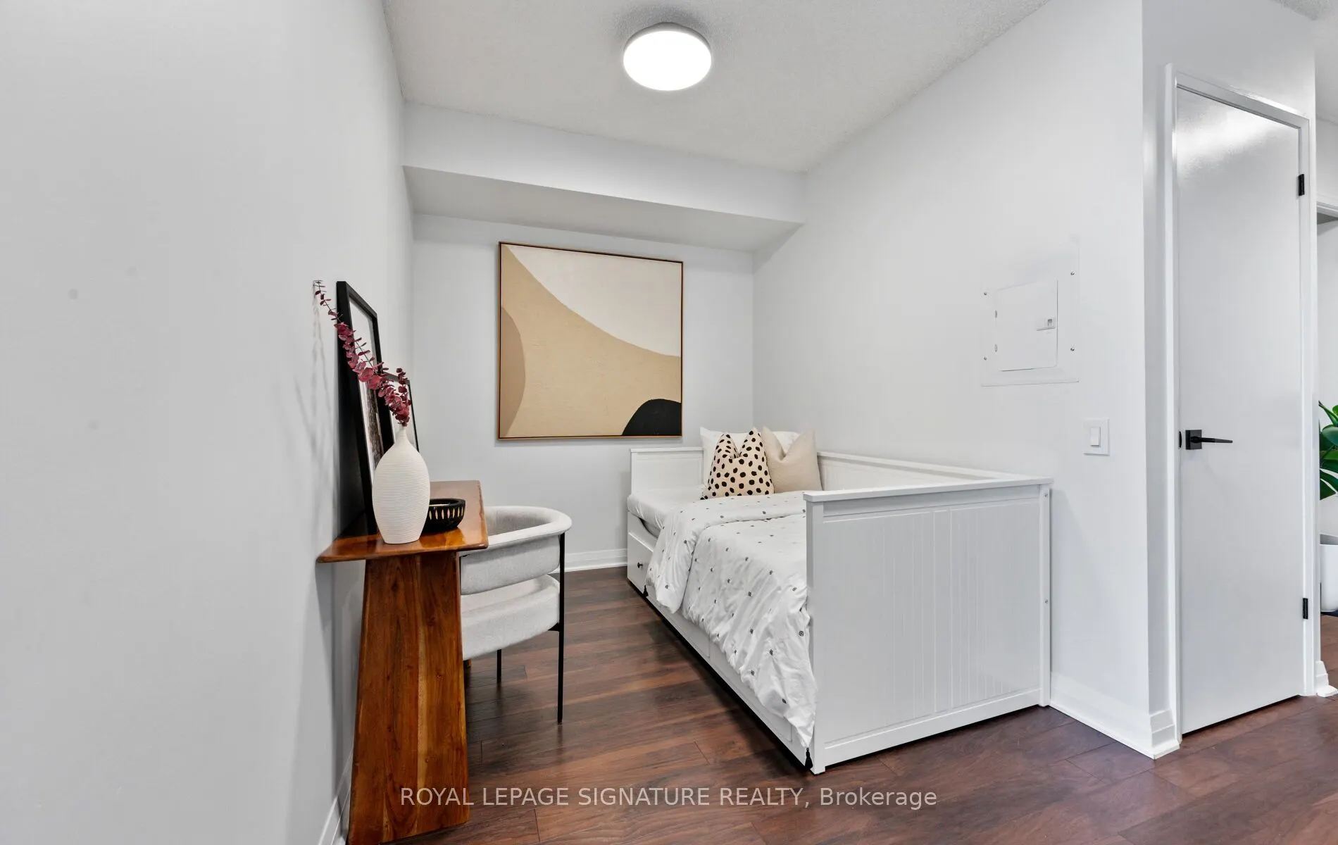 5 Valhalla Inn Road, #2503