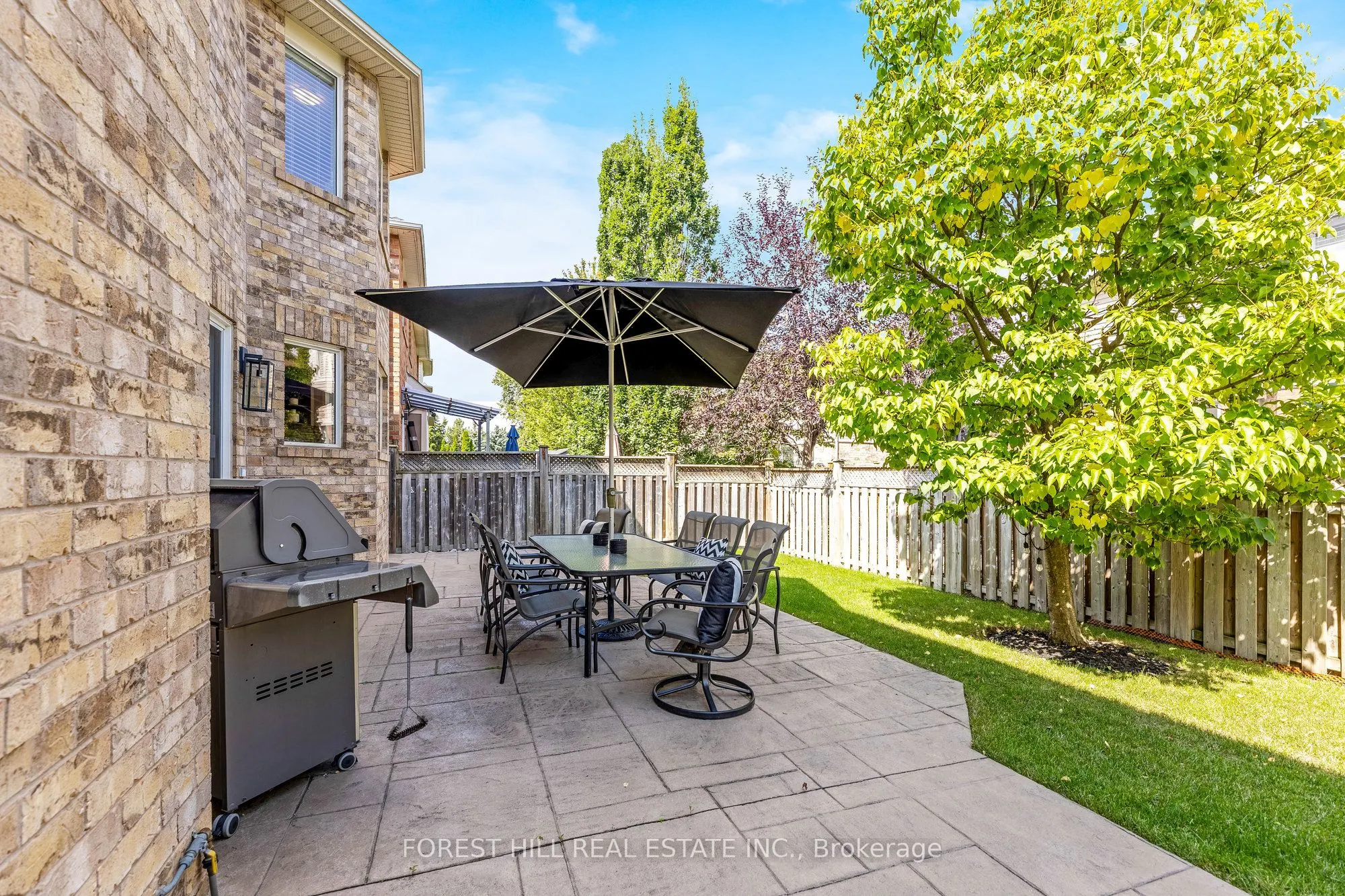 654 Laughren Crescent