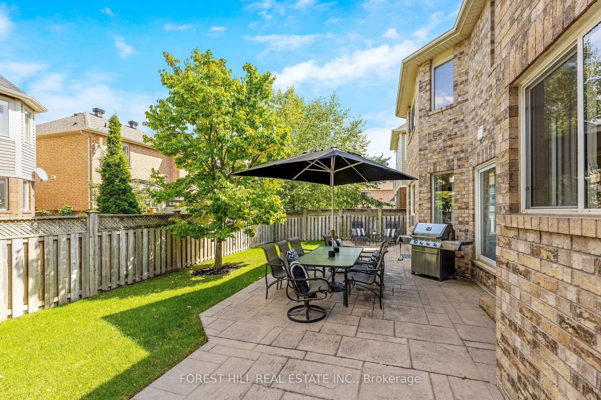 654 Laughren Crescent