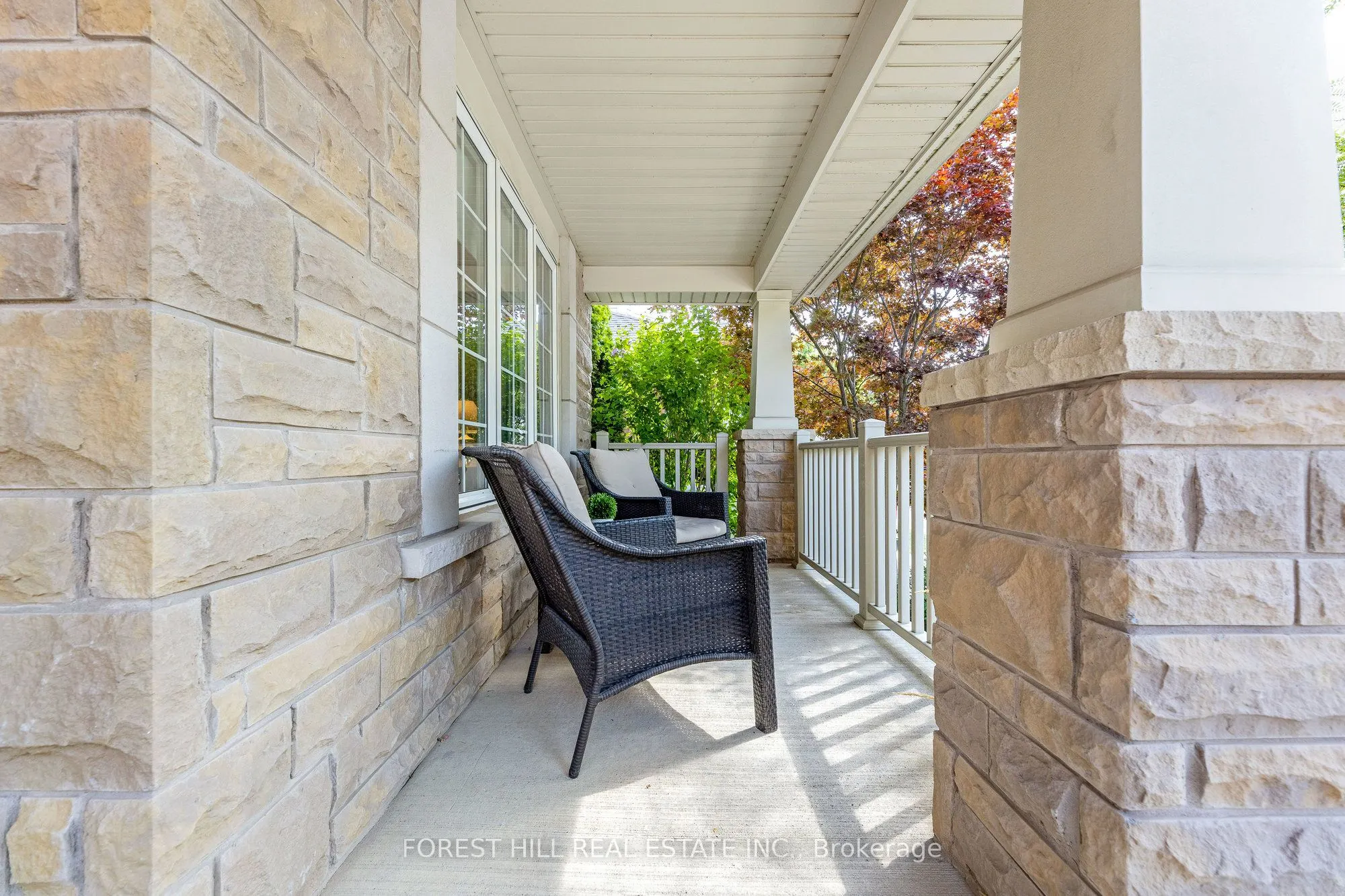 654 Laughren Crescent