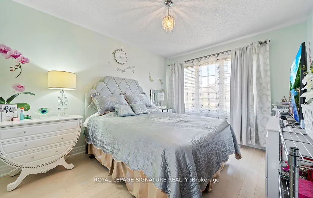 1004 McCutcheon Crescent
