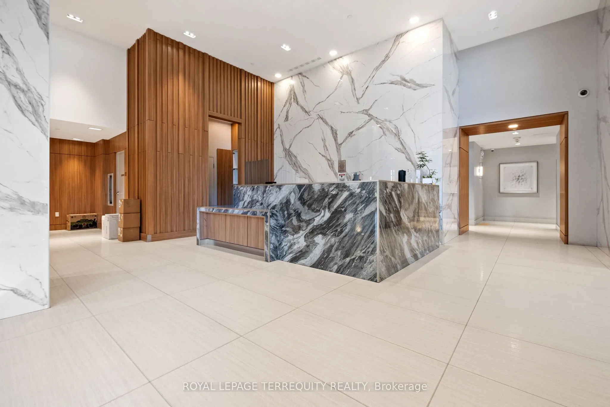 30 Shore Breeze Drive, #528