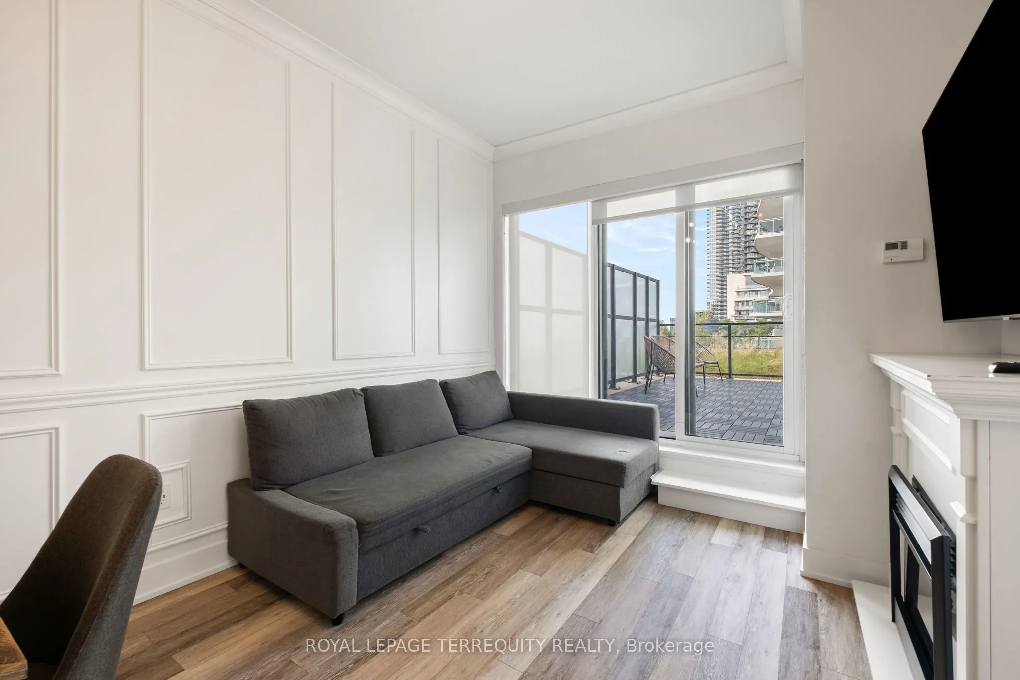 30 Shore Breeze Drive, #528