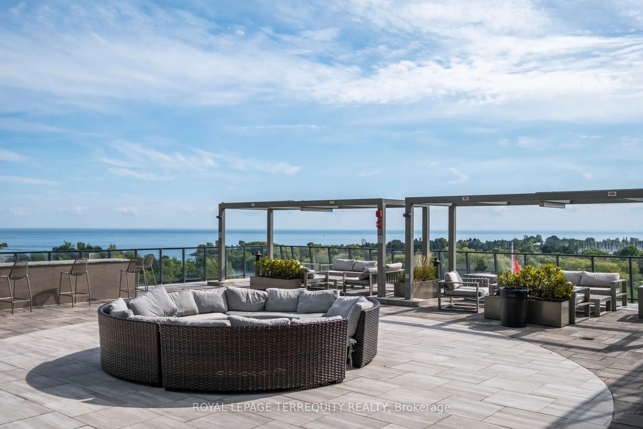 30 Shore Breeze Drive, #528