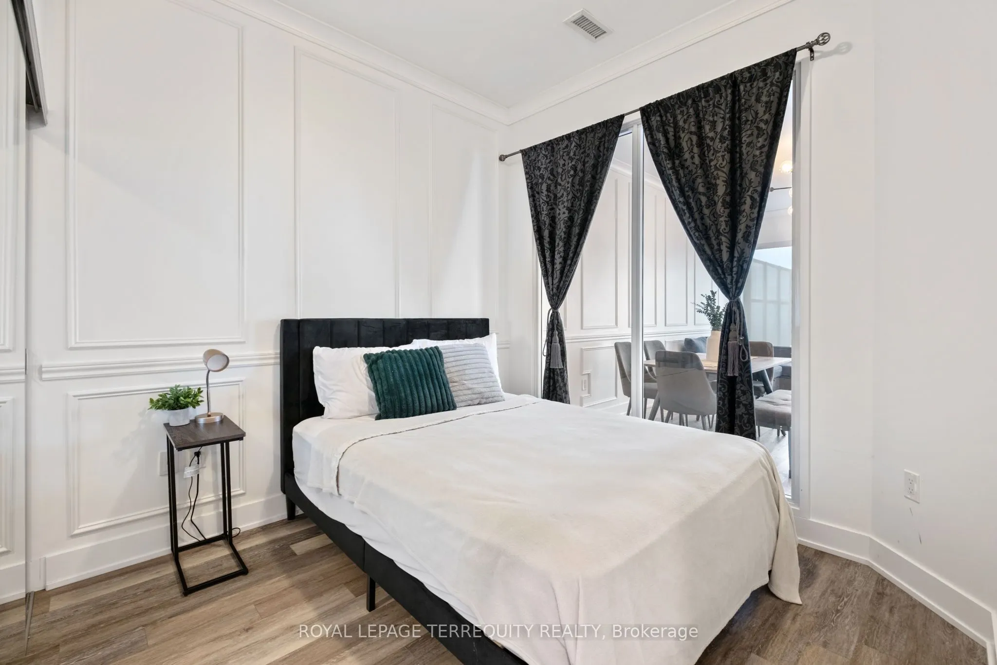 30 Shore Breeze Drive, #528