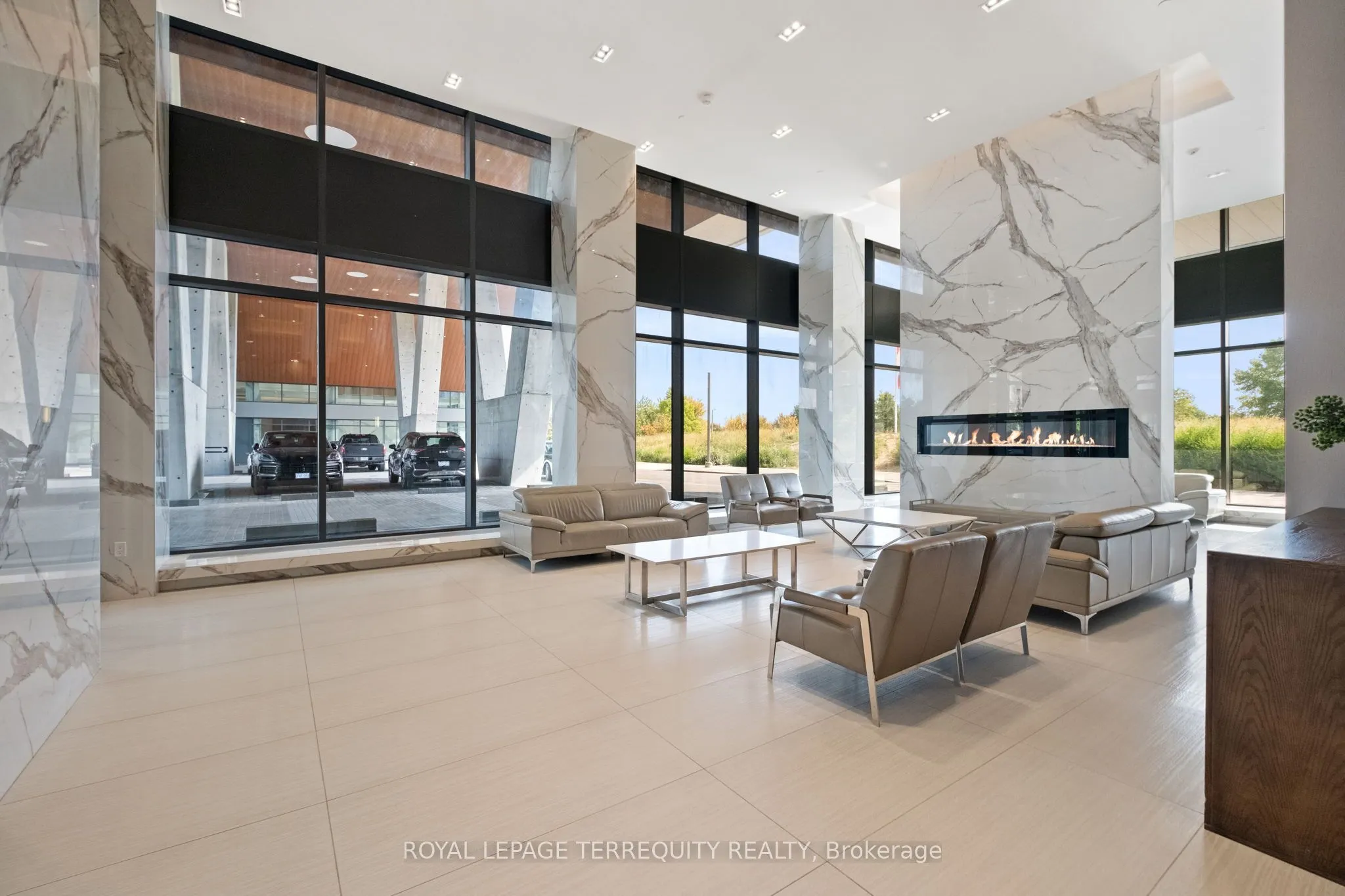 30 Shore Breeze Drive, #528