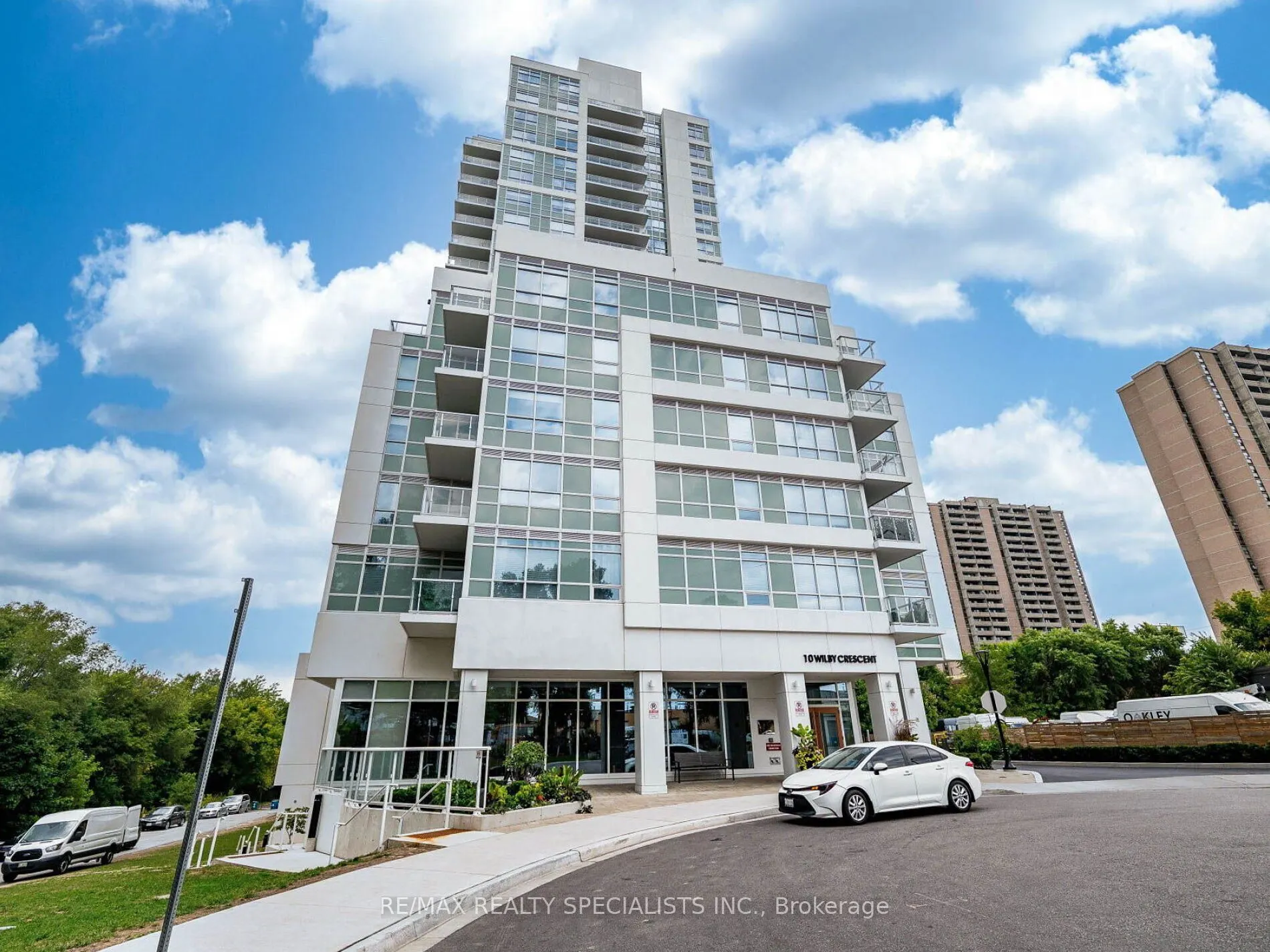 10 Wilby Crescent, #802
