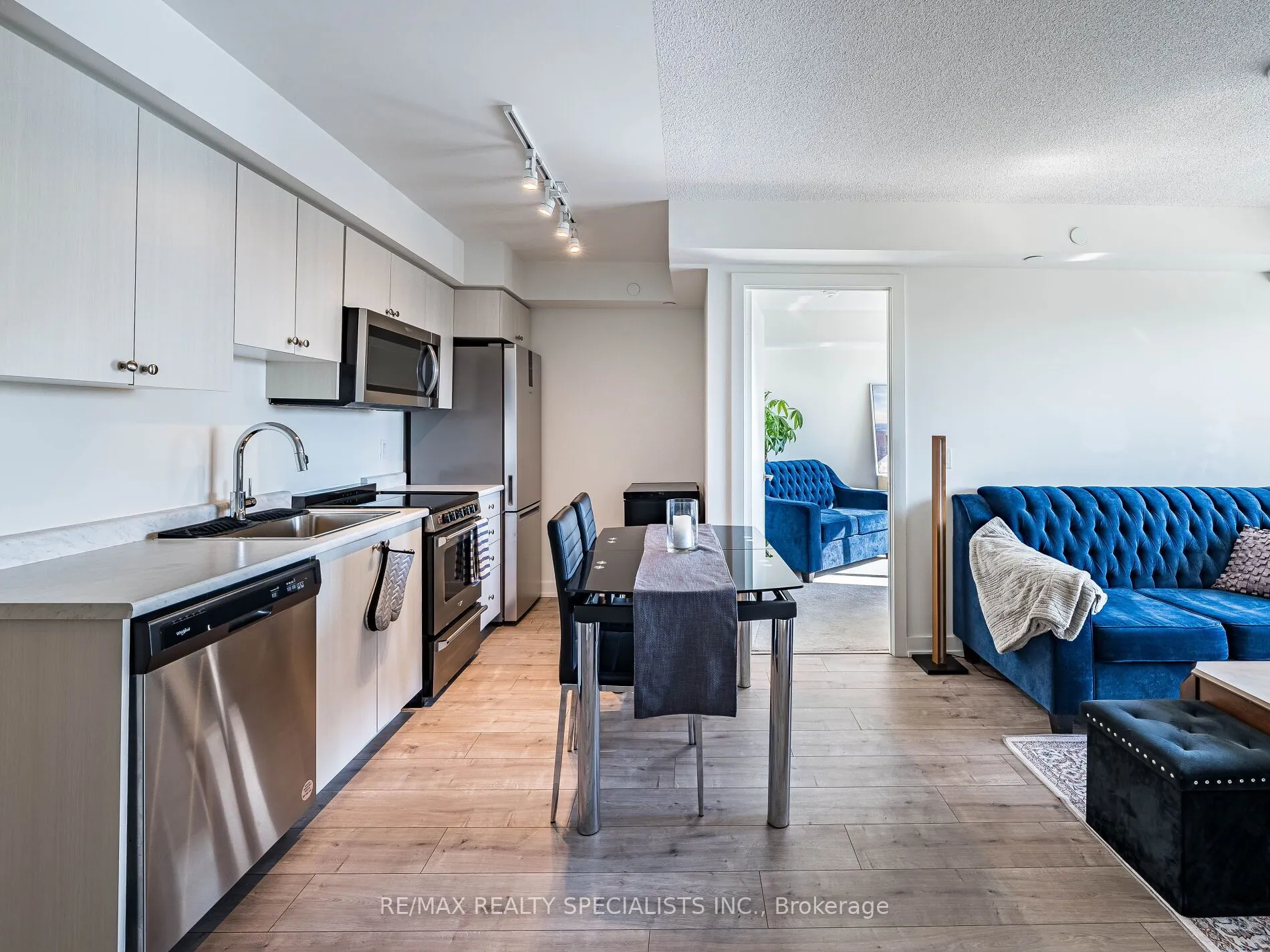 10 Wilby Crescent, #802