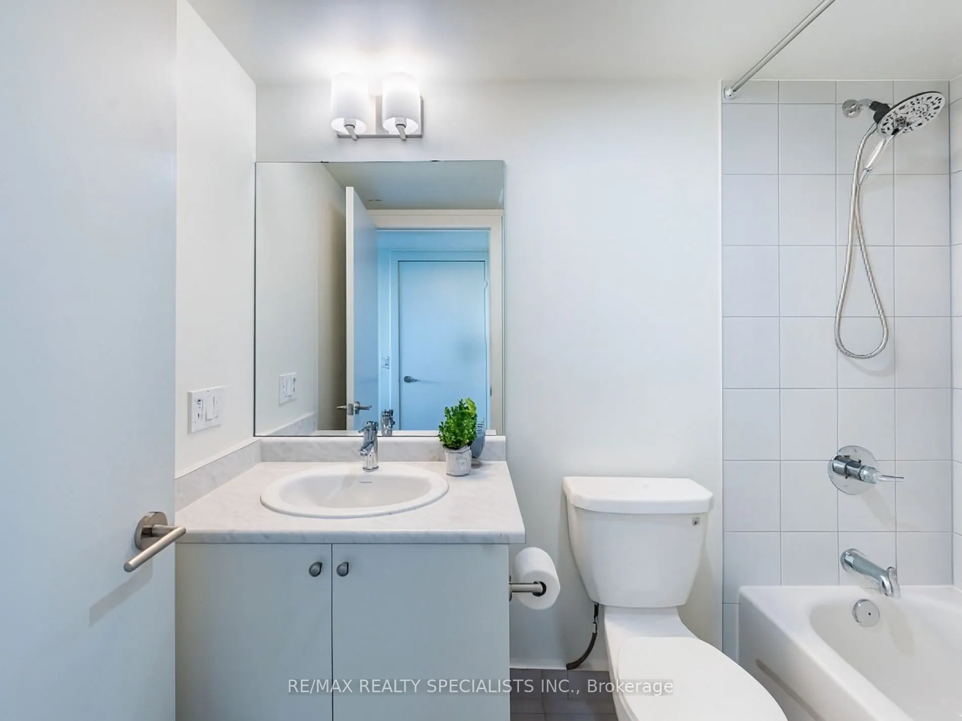 10 Wilby Crescent, #802