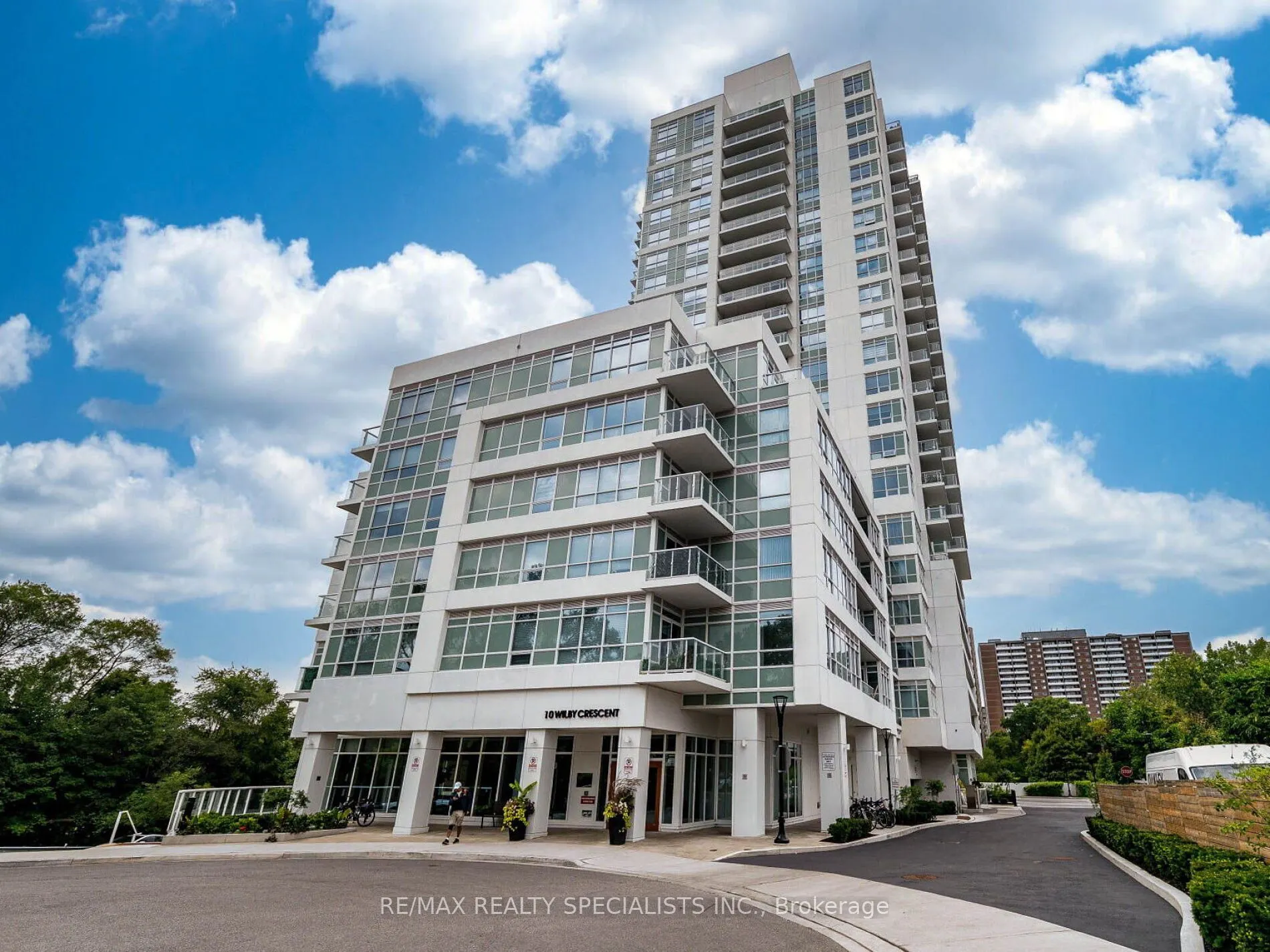 10 Wilby Crescent, #802