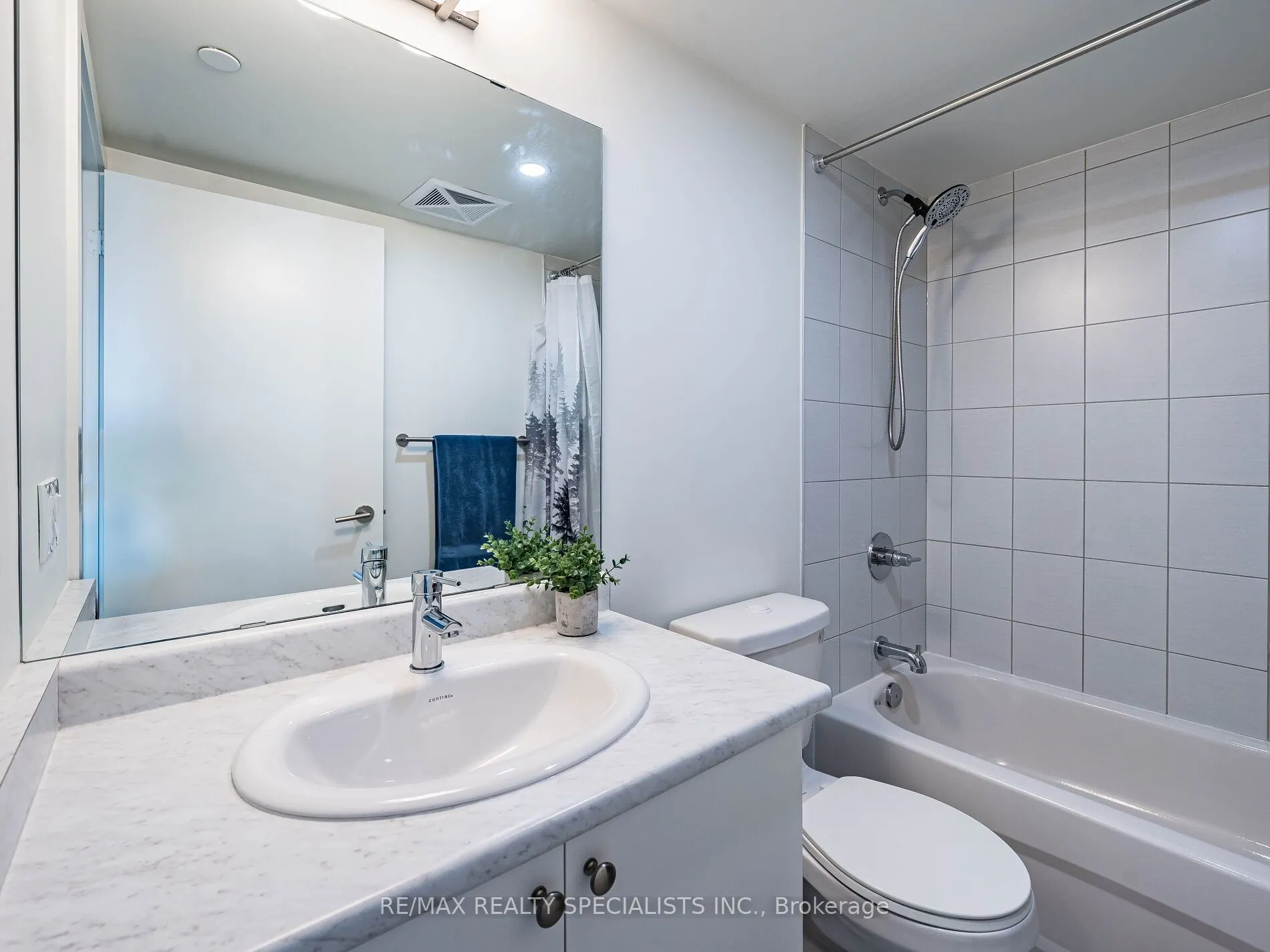 10 Wilby Crescent, #802