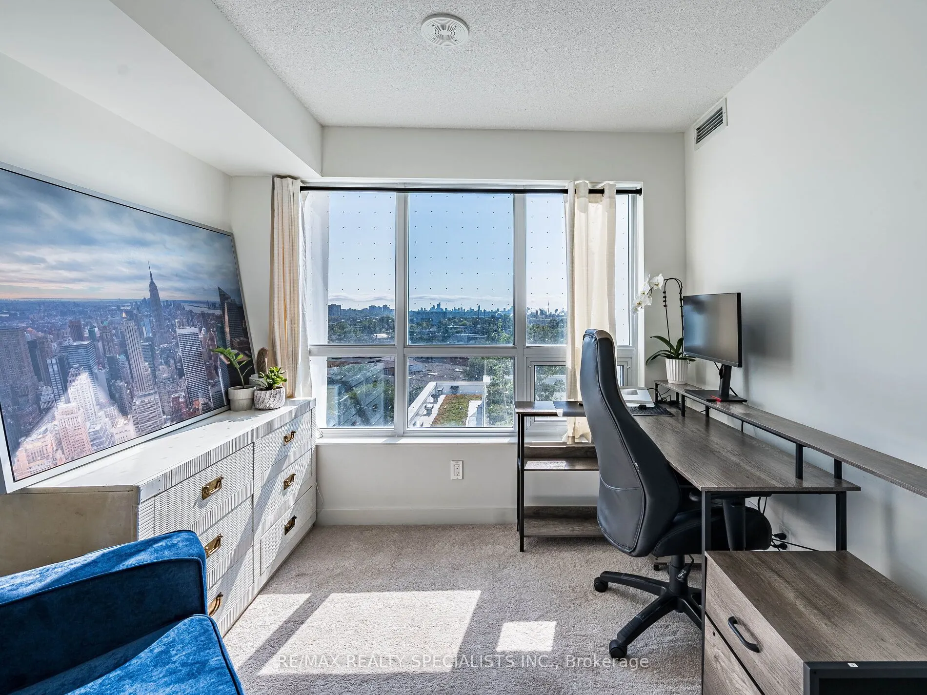 10 Wilby Crescent, #802