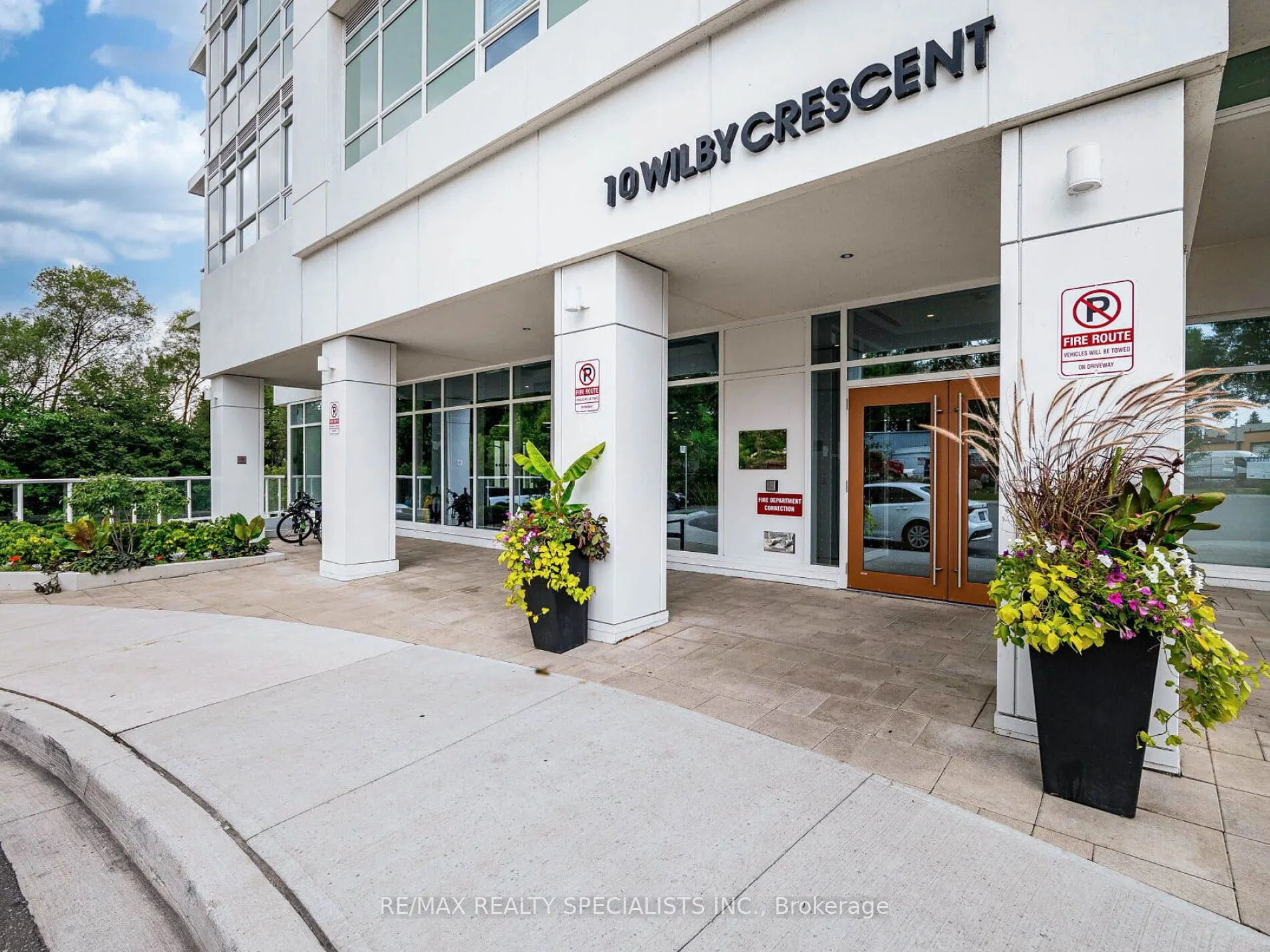 10 Wilby Crescent, #802