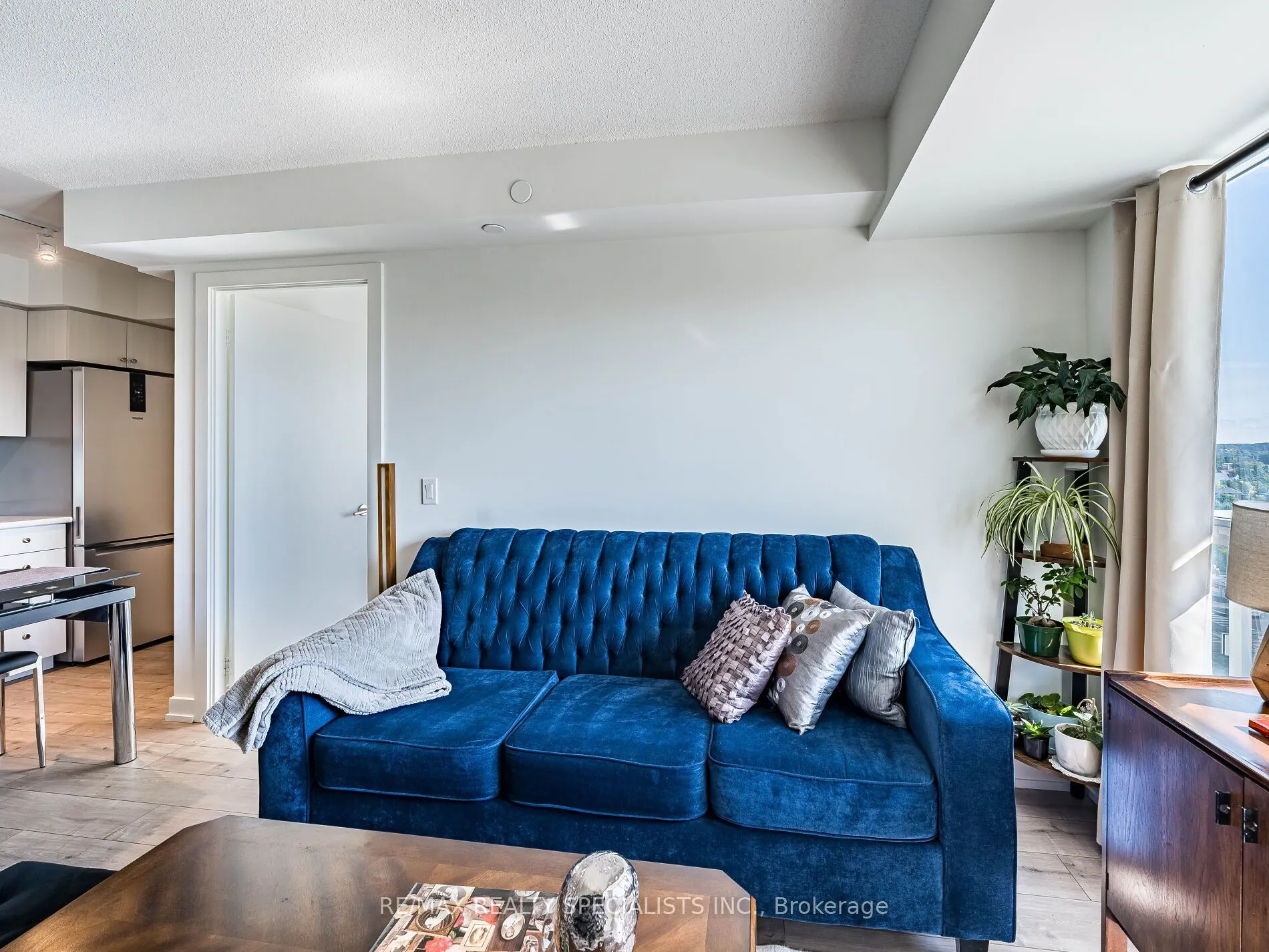 10 Wilby Crescent, #802