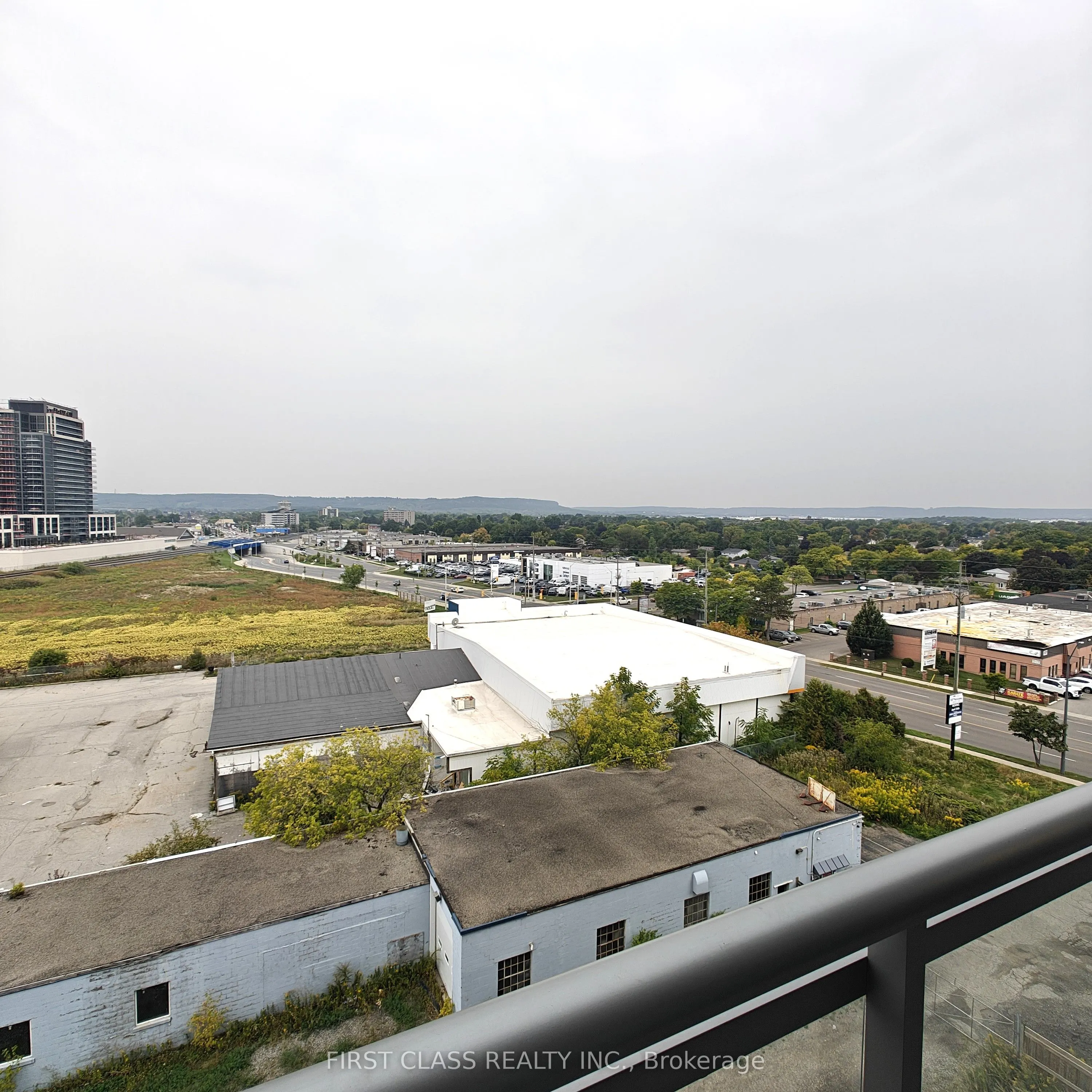 716 Main Street E, #808