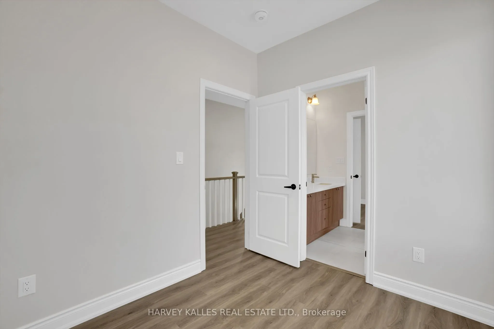 19 Lambton Avenue