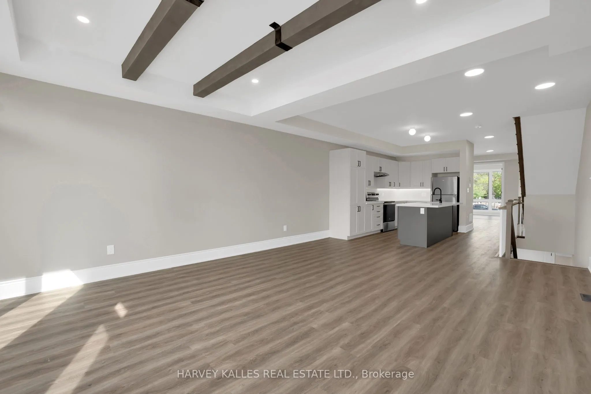 19 Lambton Avenue, #Main & 2nd