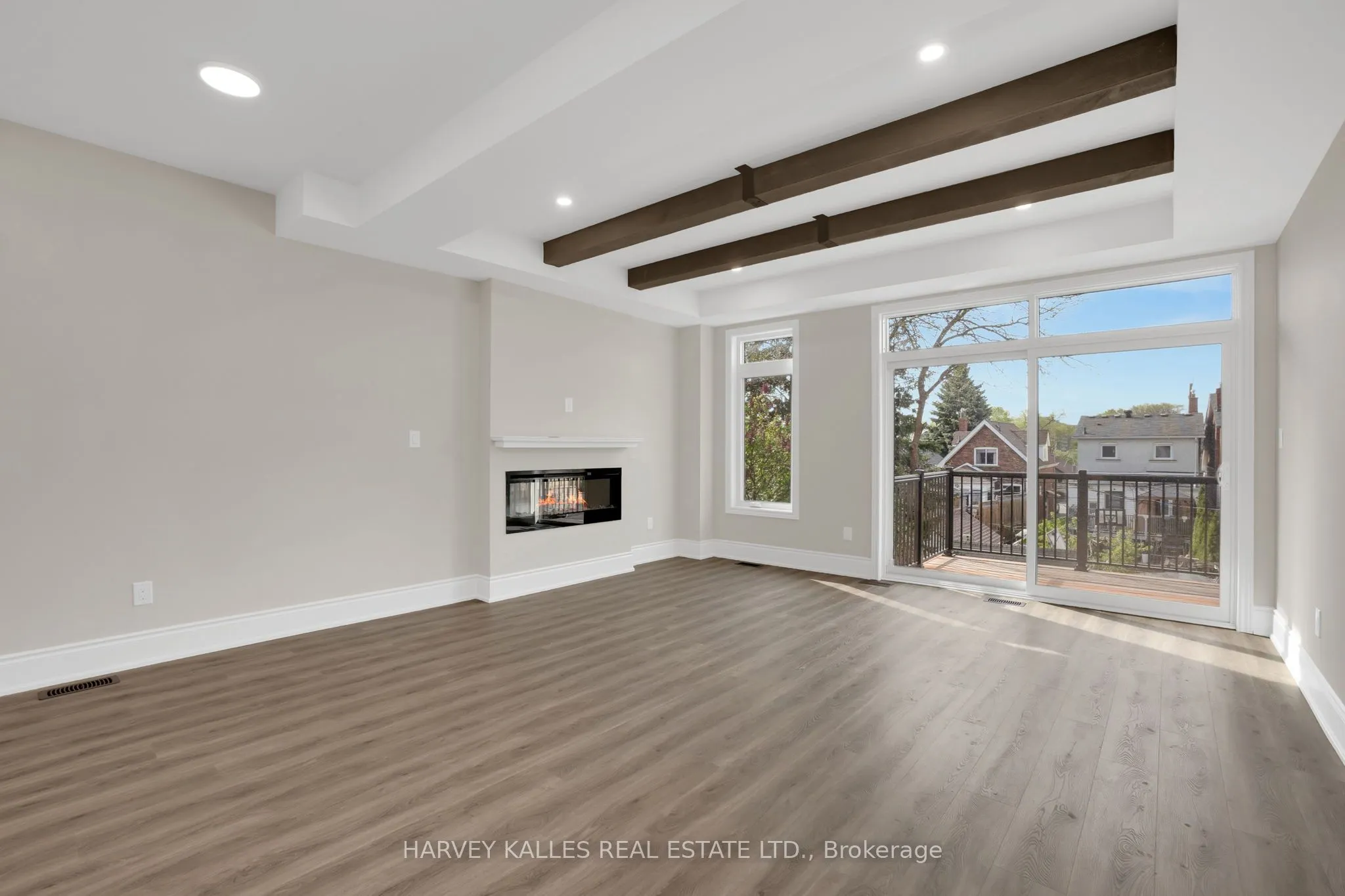 19 Lambton Avenue, #Main & 2nd