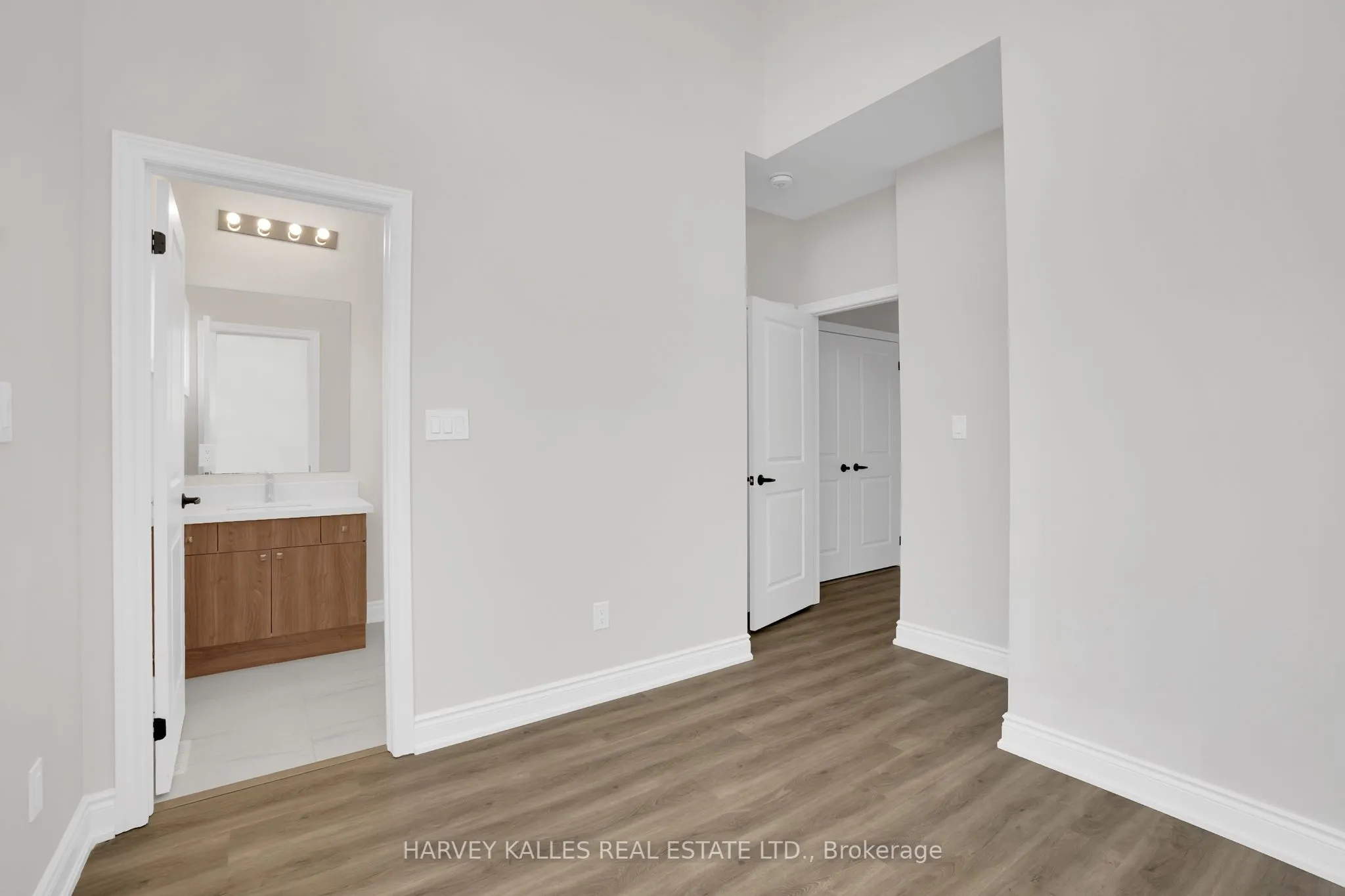 19 Lambton Avenue, #Main & 2nd