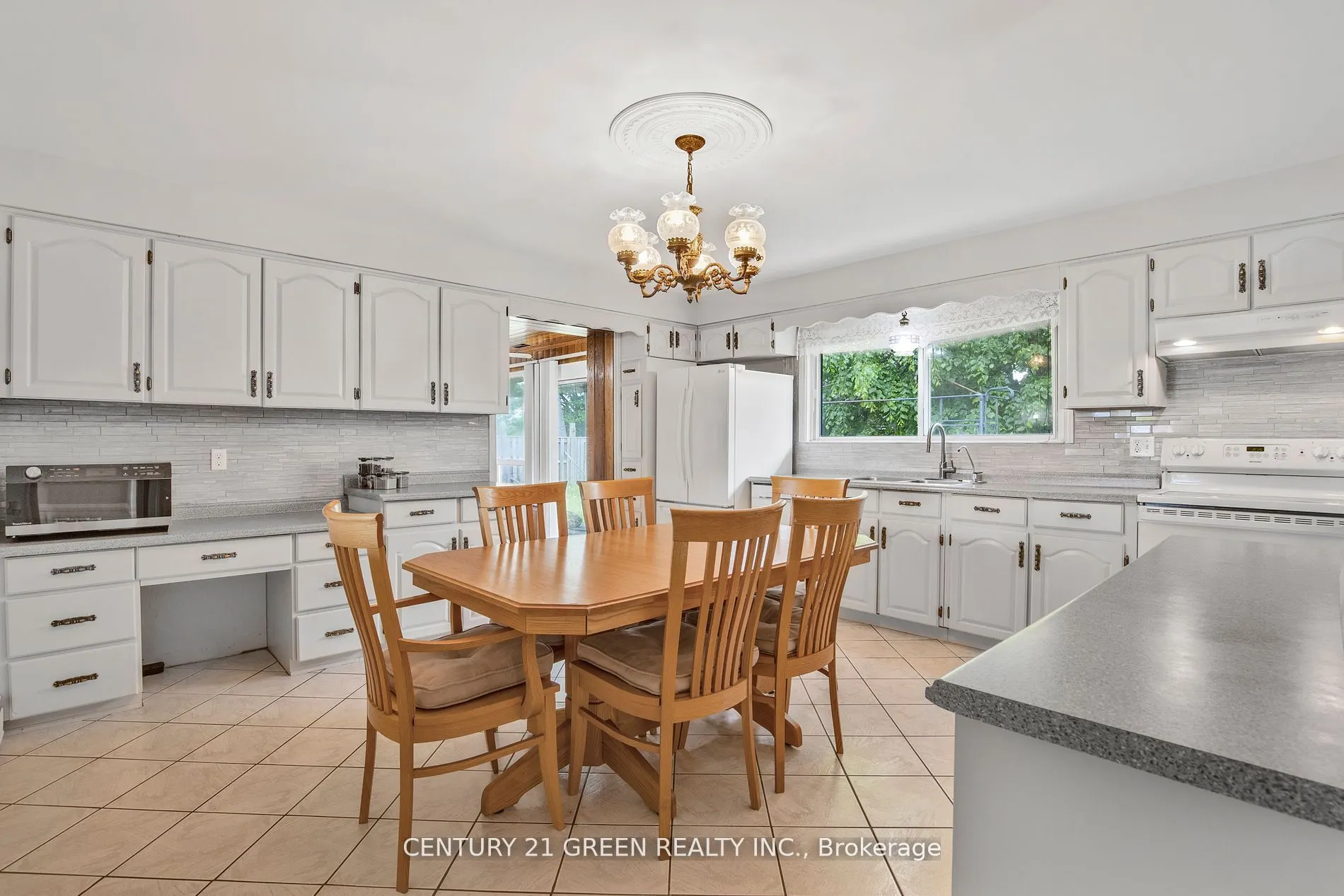 5438 Trafalgar Road