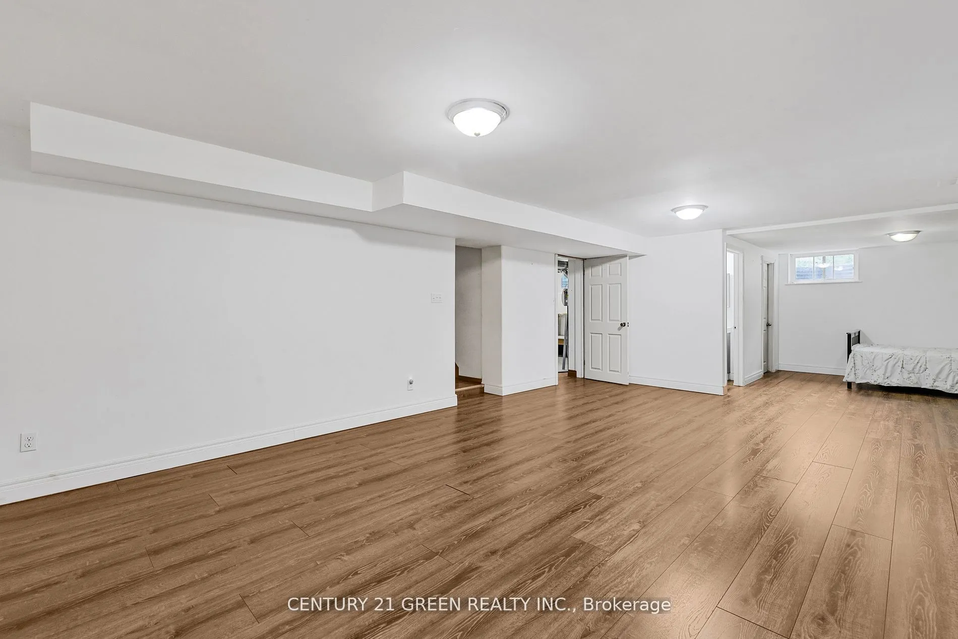 5438 Trafalgar Road