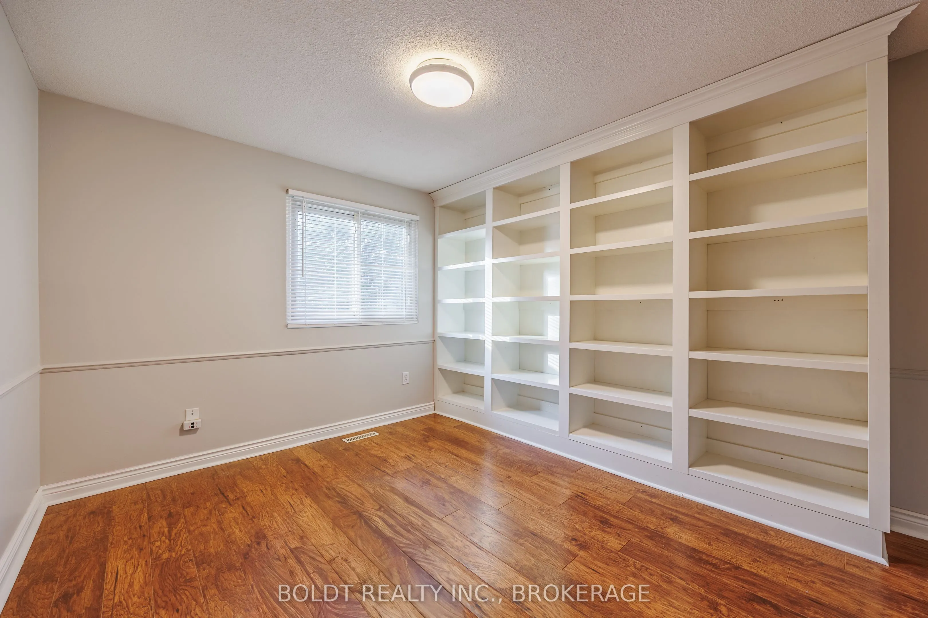 1532 Lancaster Drive, #42