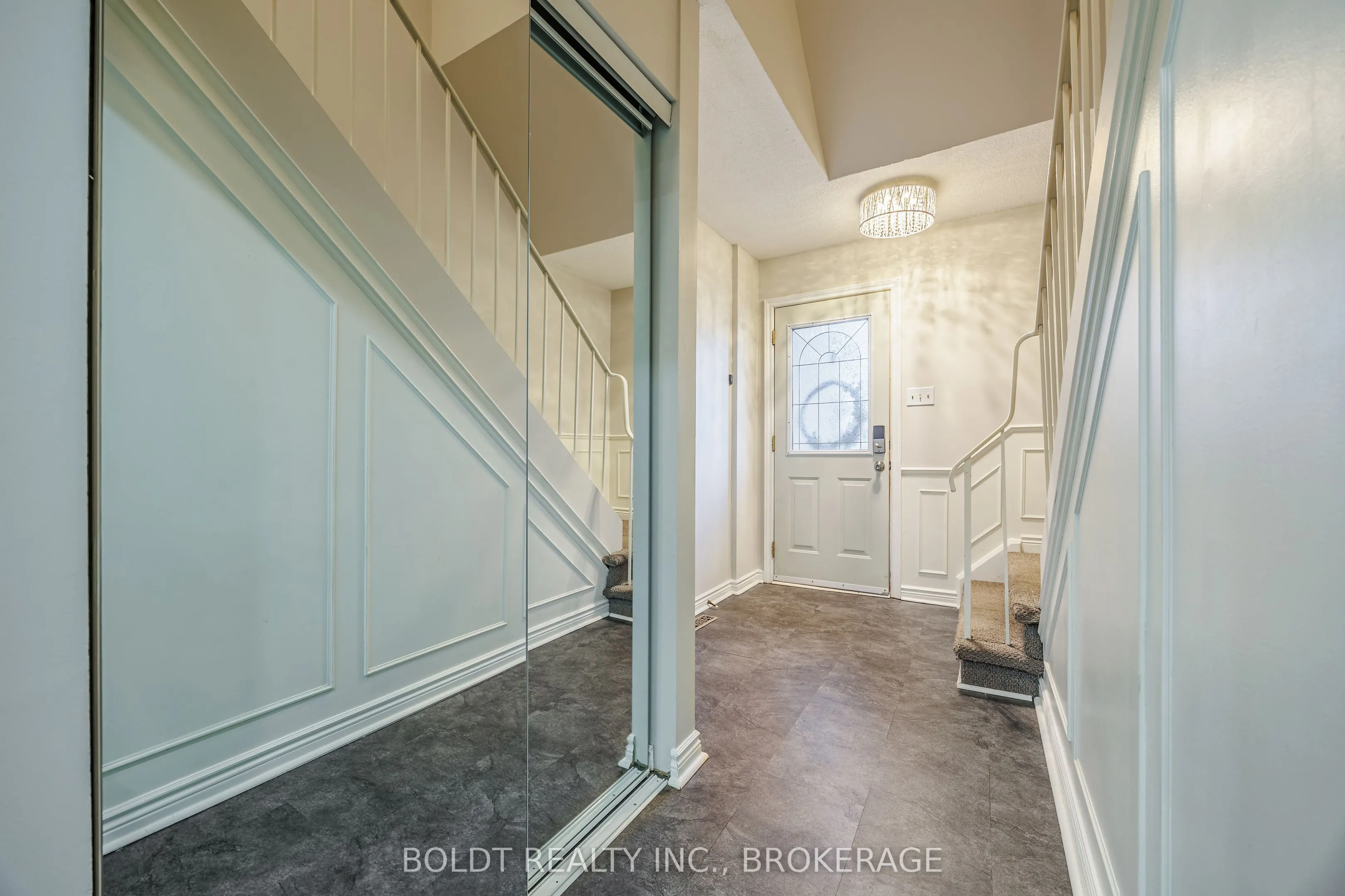 1532 Lancaster Drive, #42