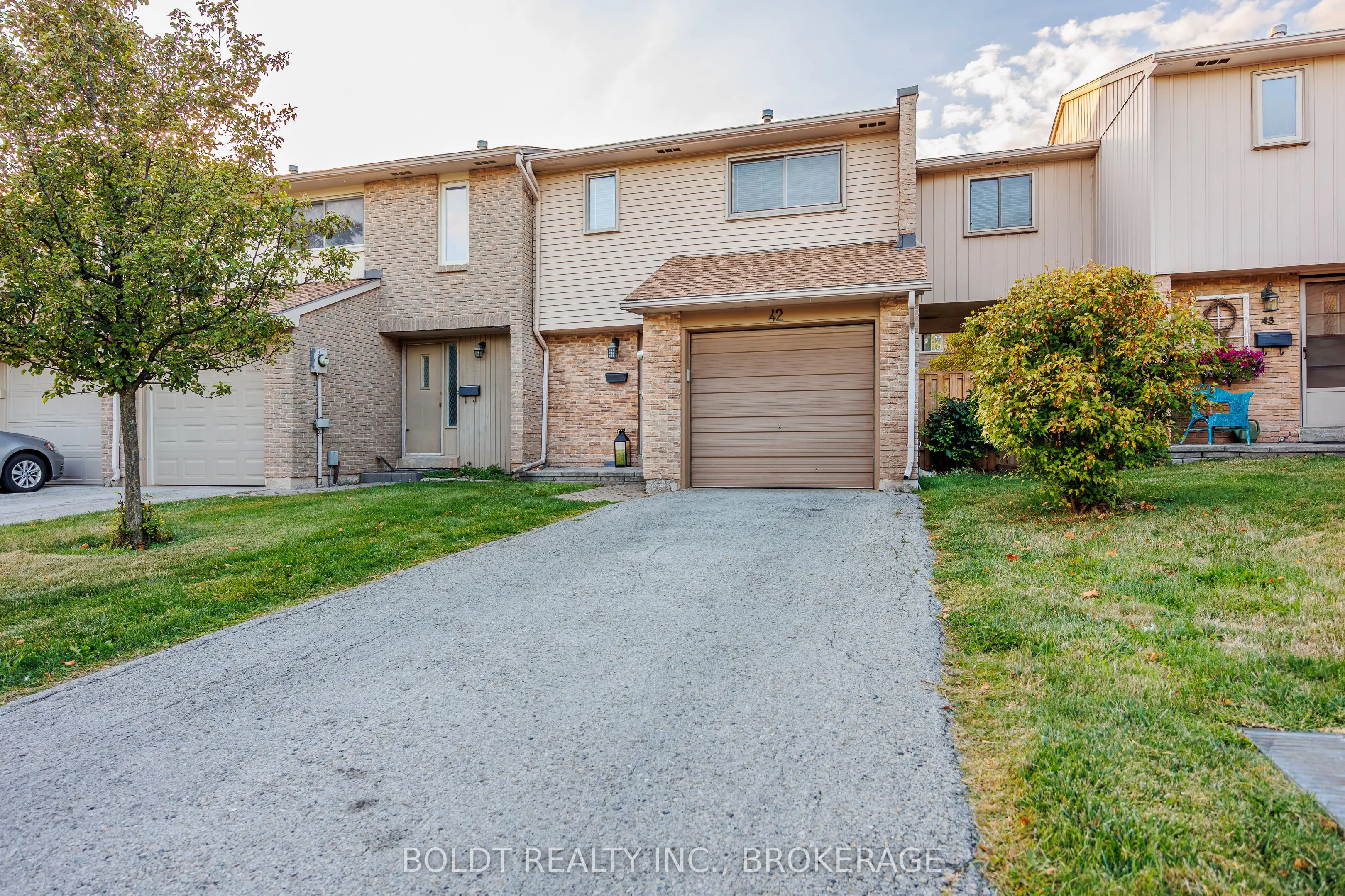 1532 Lancaster Drive, #42