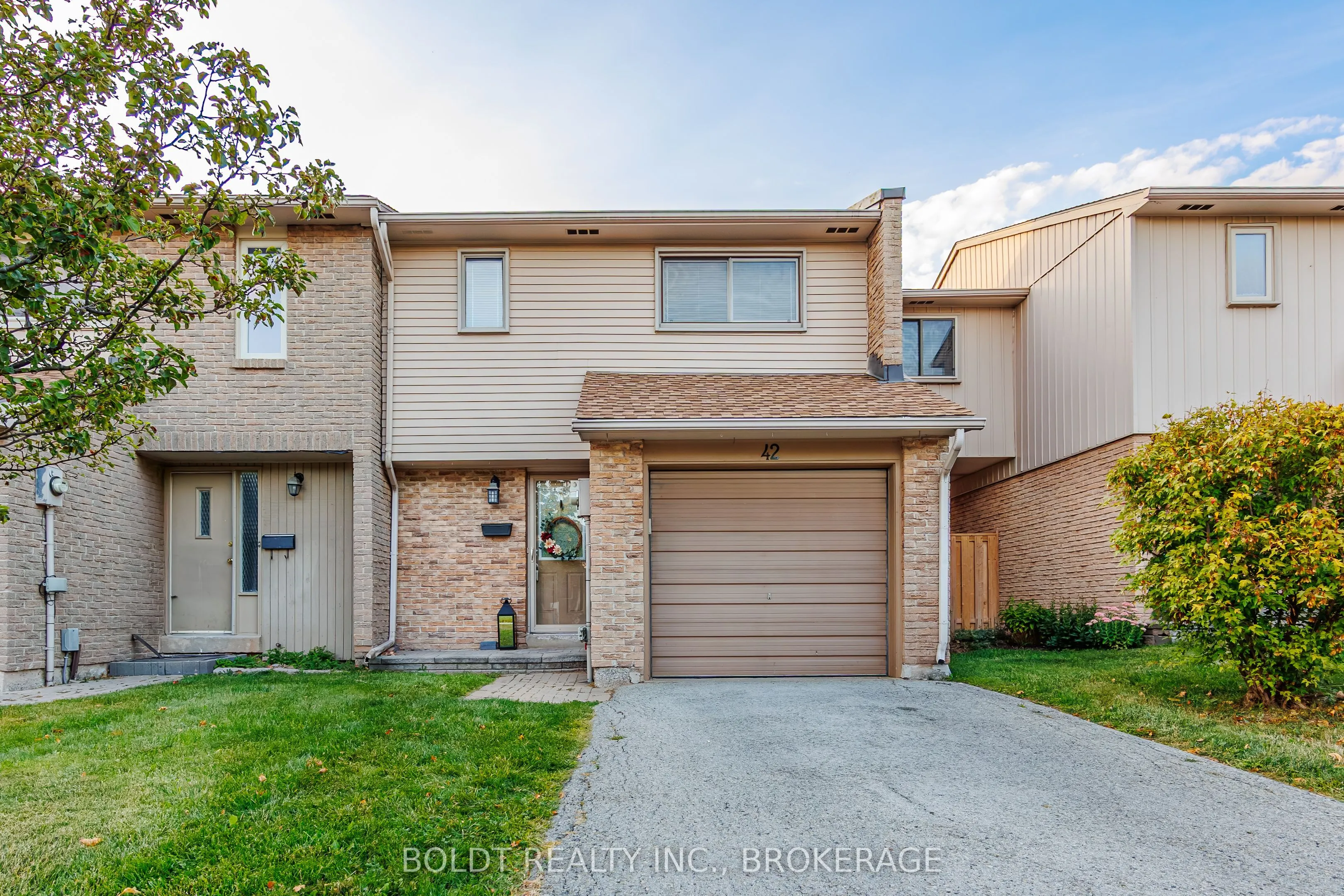 1532 Lancaster Drive, #42