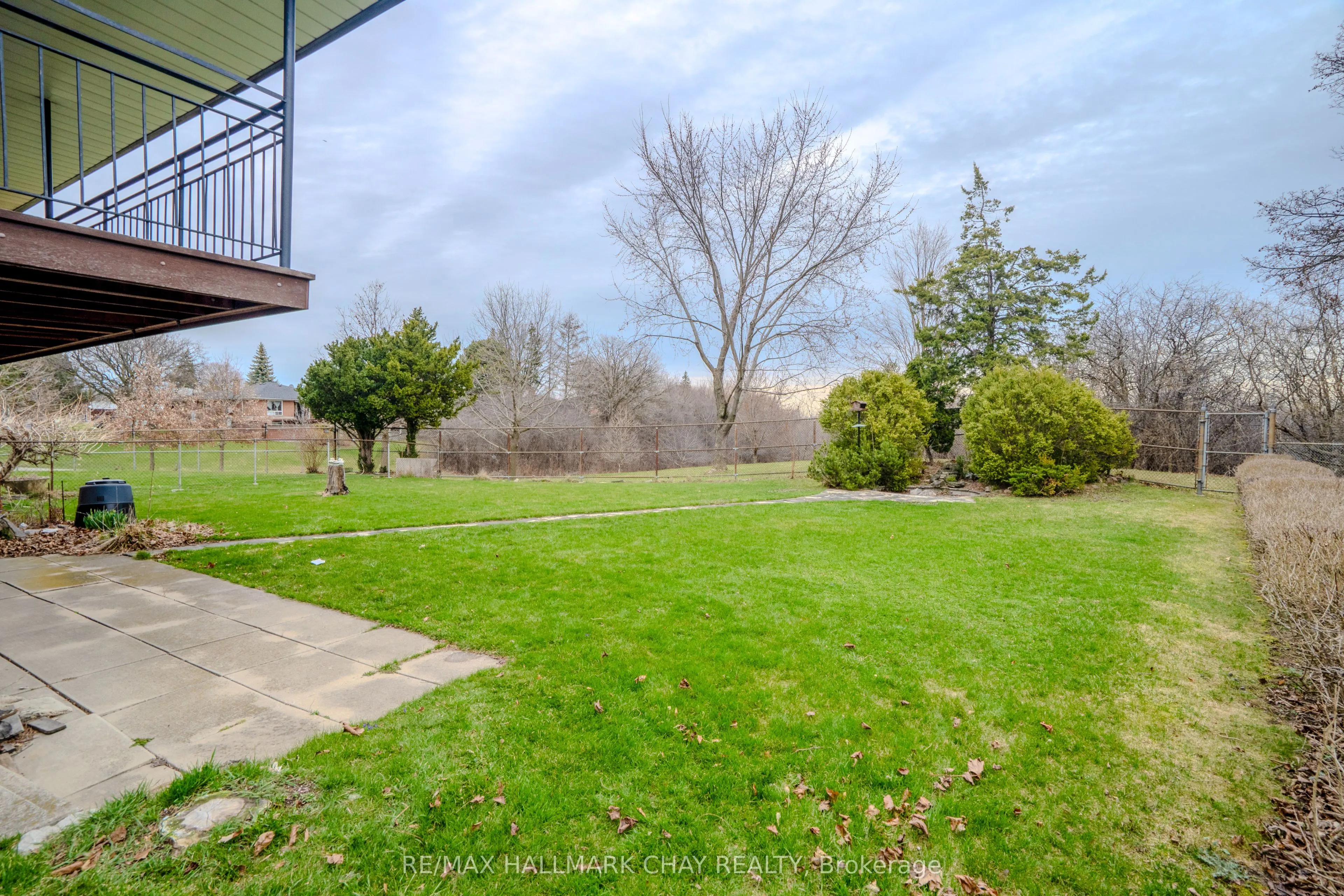 3 Alicewood Court