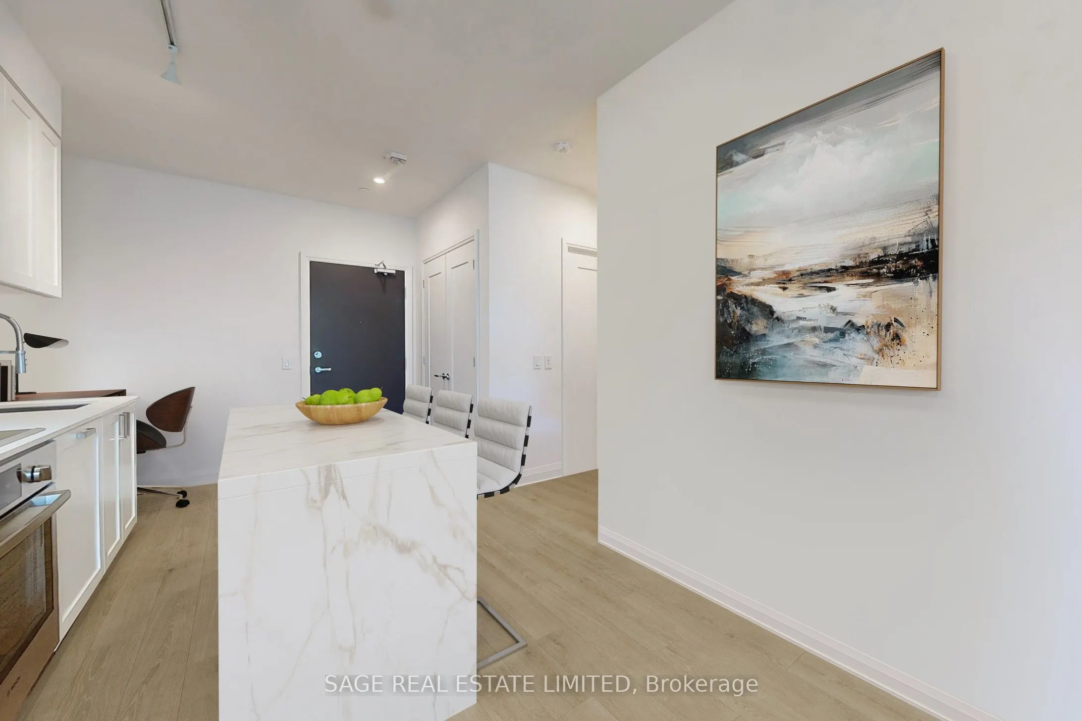 293 The Kingsway, #113