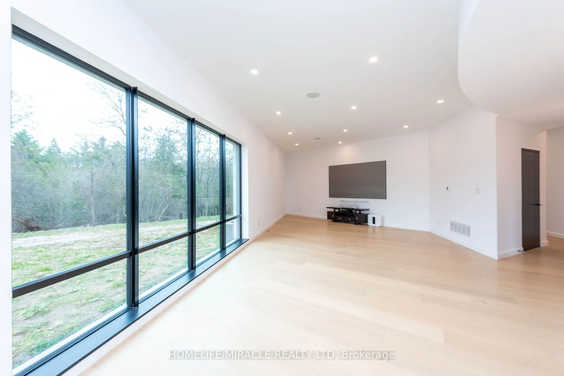 14020 Winston Churchill Boulevard