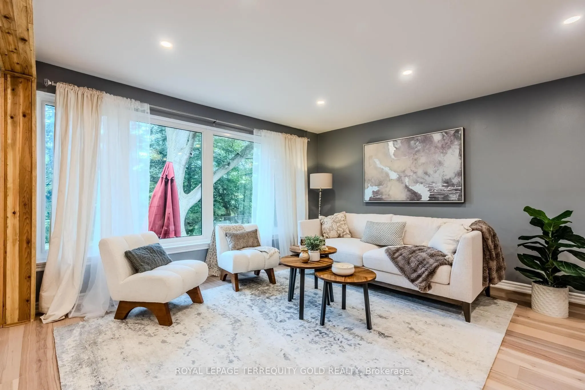 327 River Side Drive