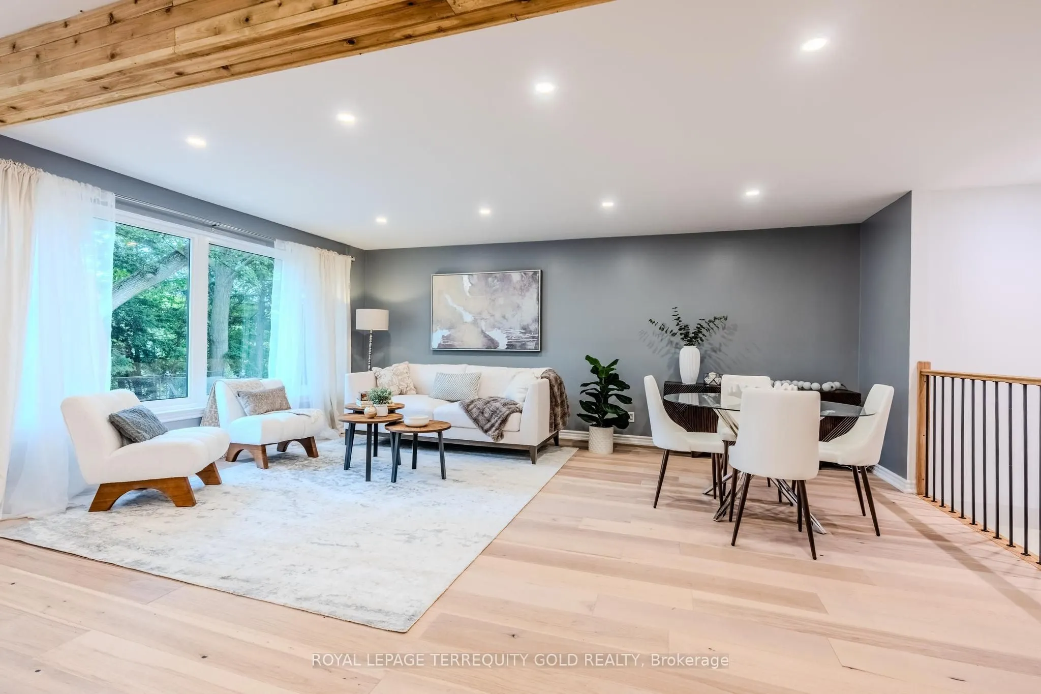 327 River Side Drive