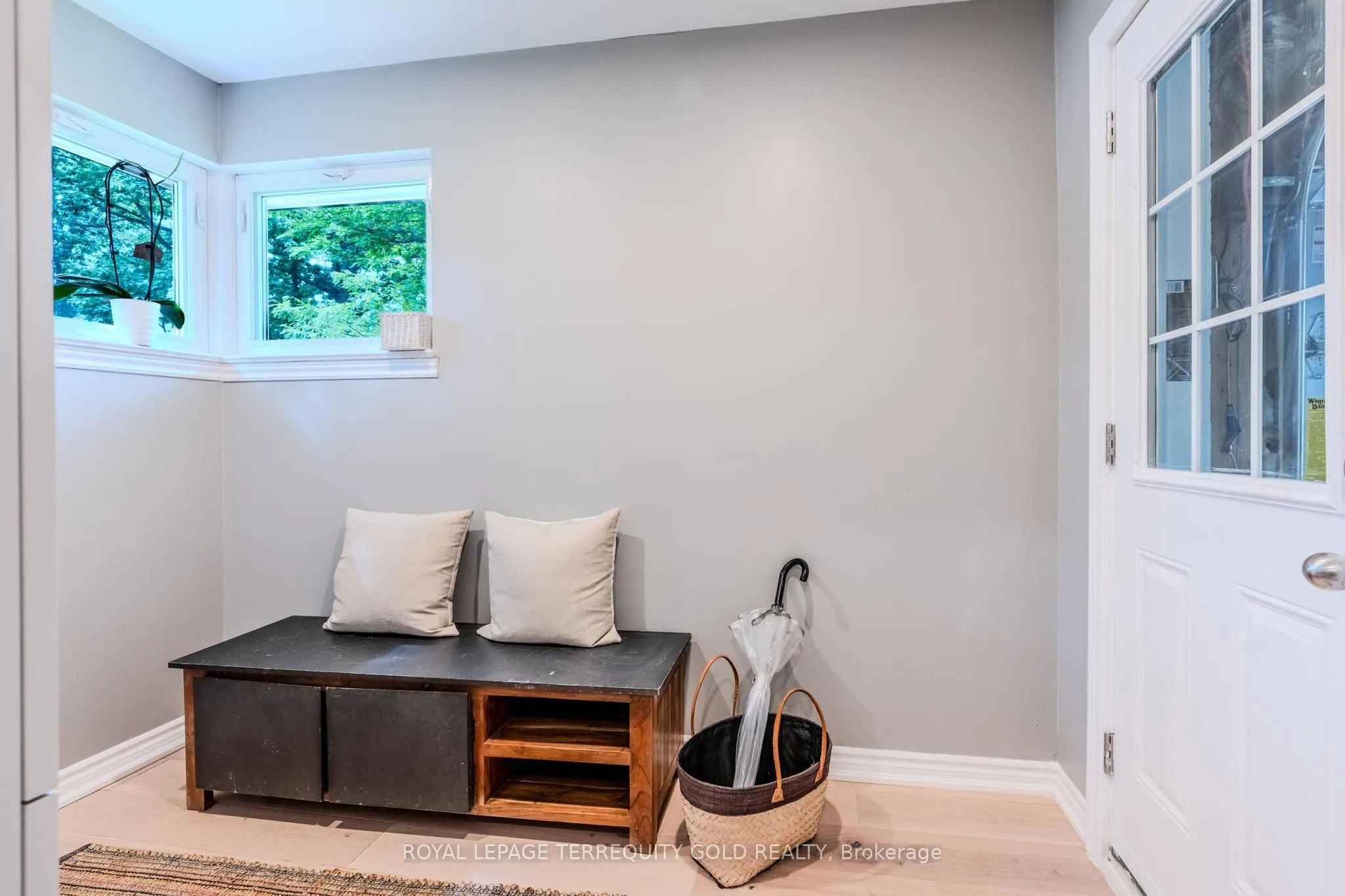 327 River Side Drive