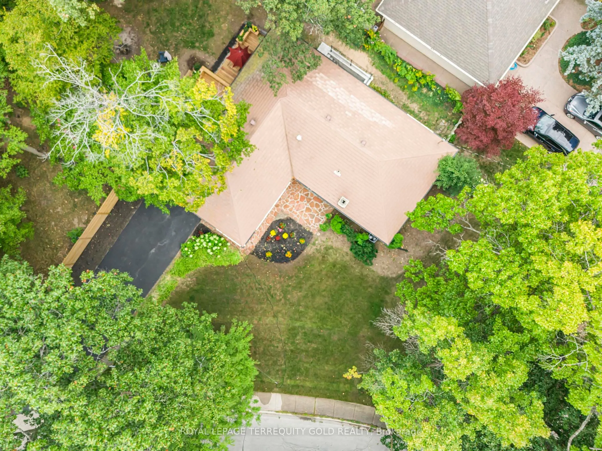 327 River Side Drive