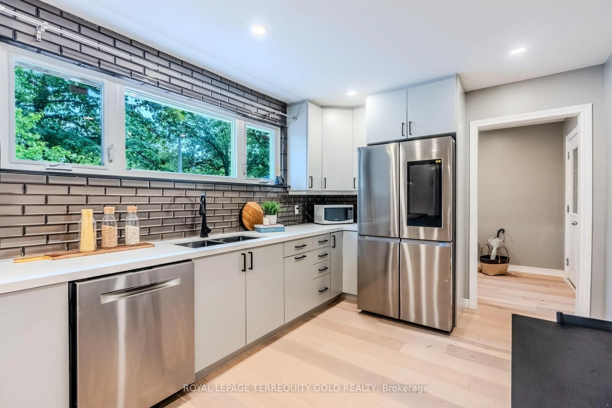 327 River Side Drive